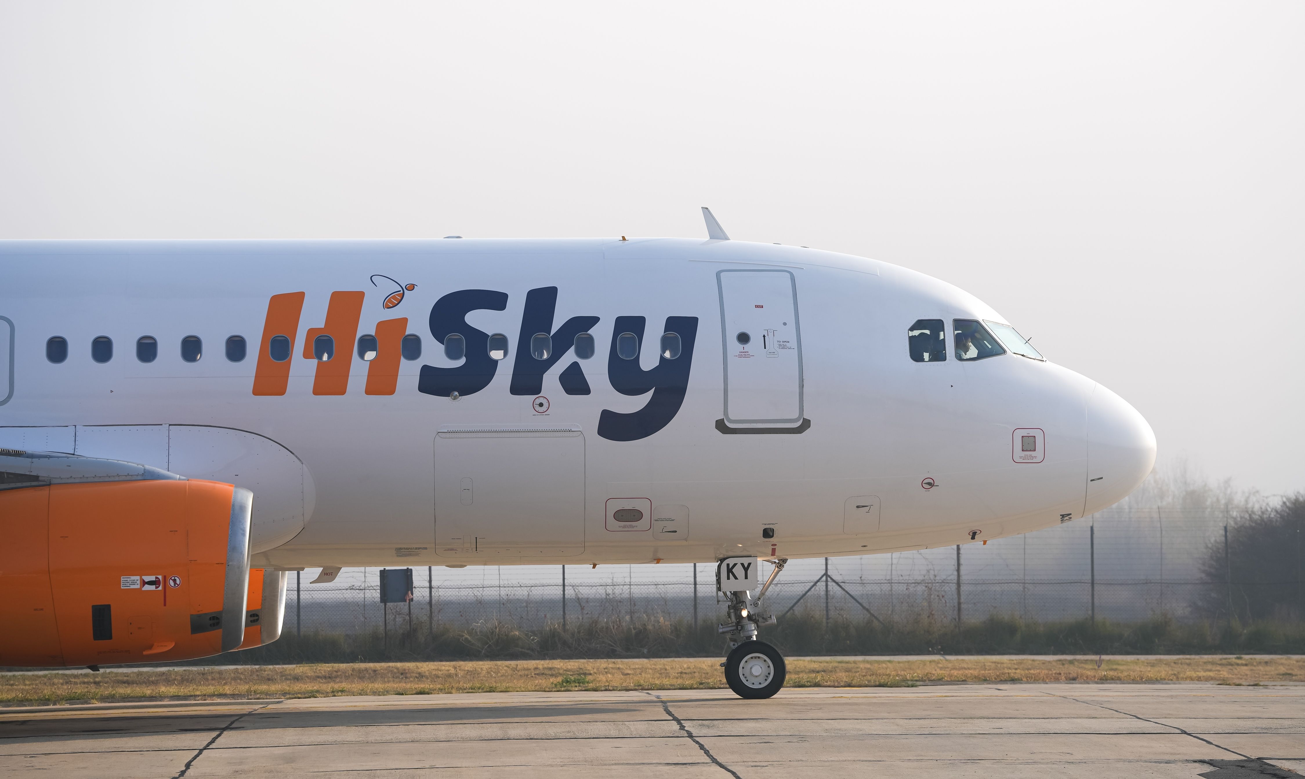 A HiSky Airbus taxiing