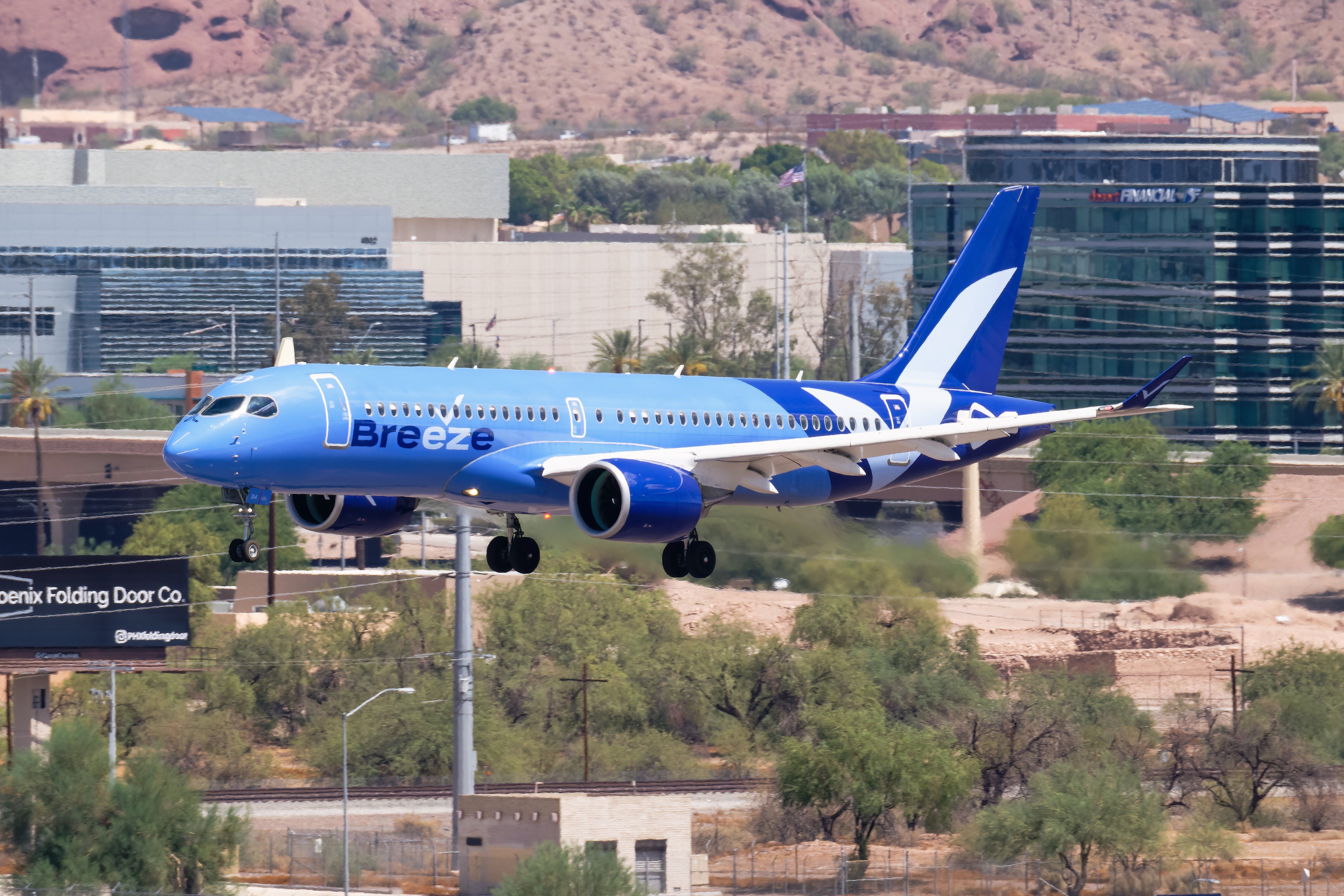 Breeze Airways A220 landing