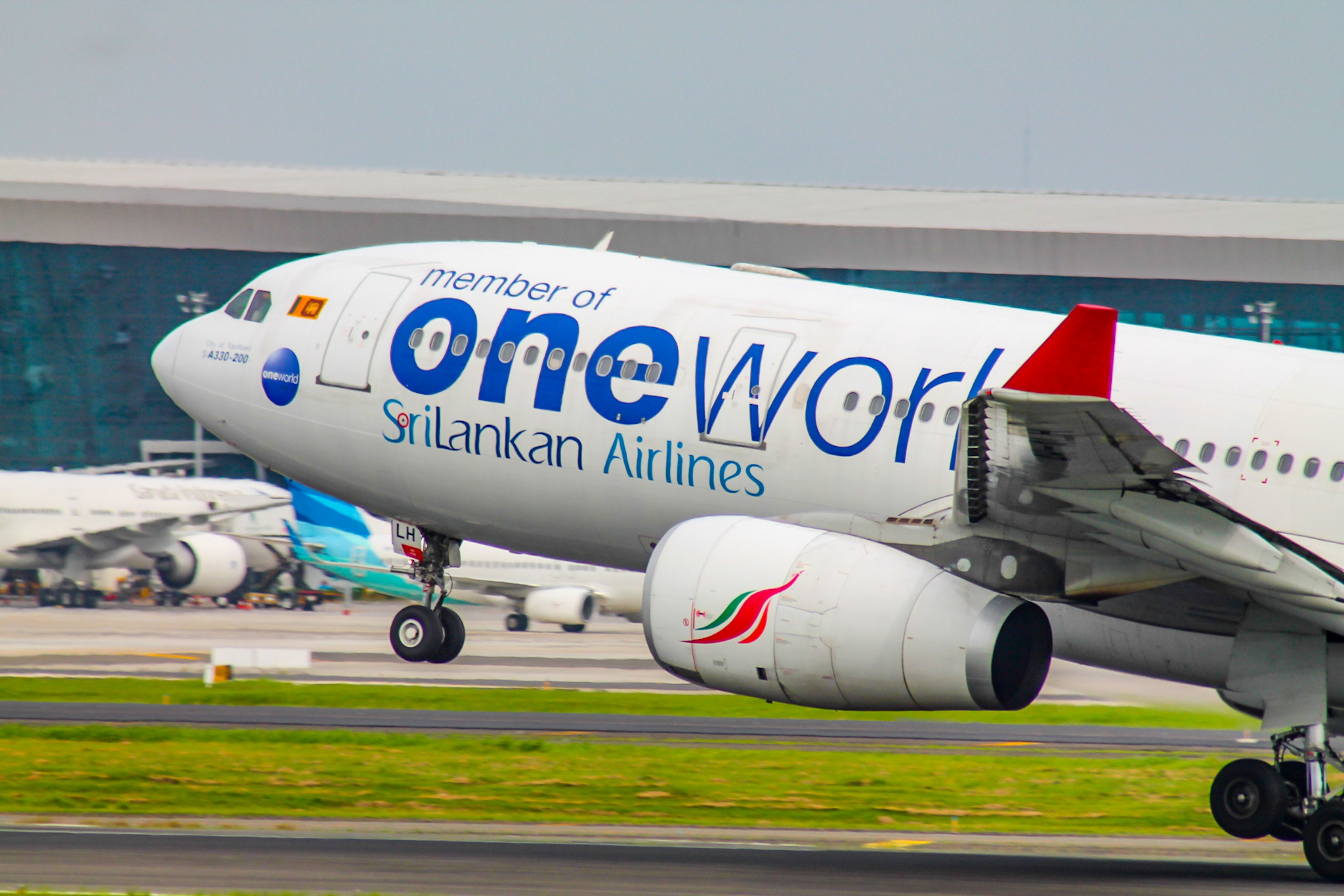 SriLankan Airlines Airbus A330 oneworld livery