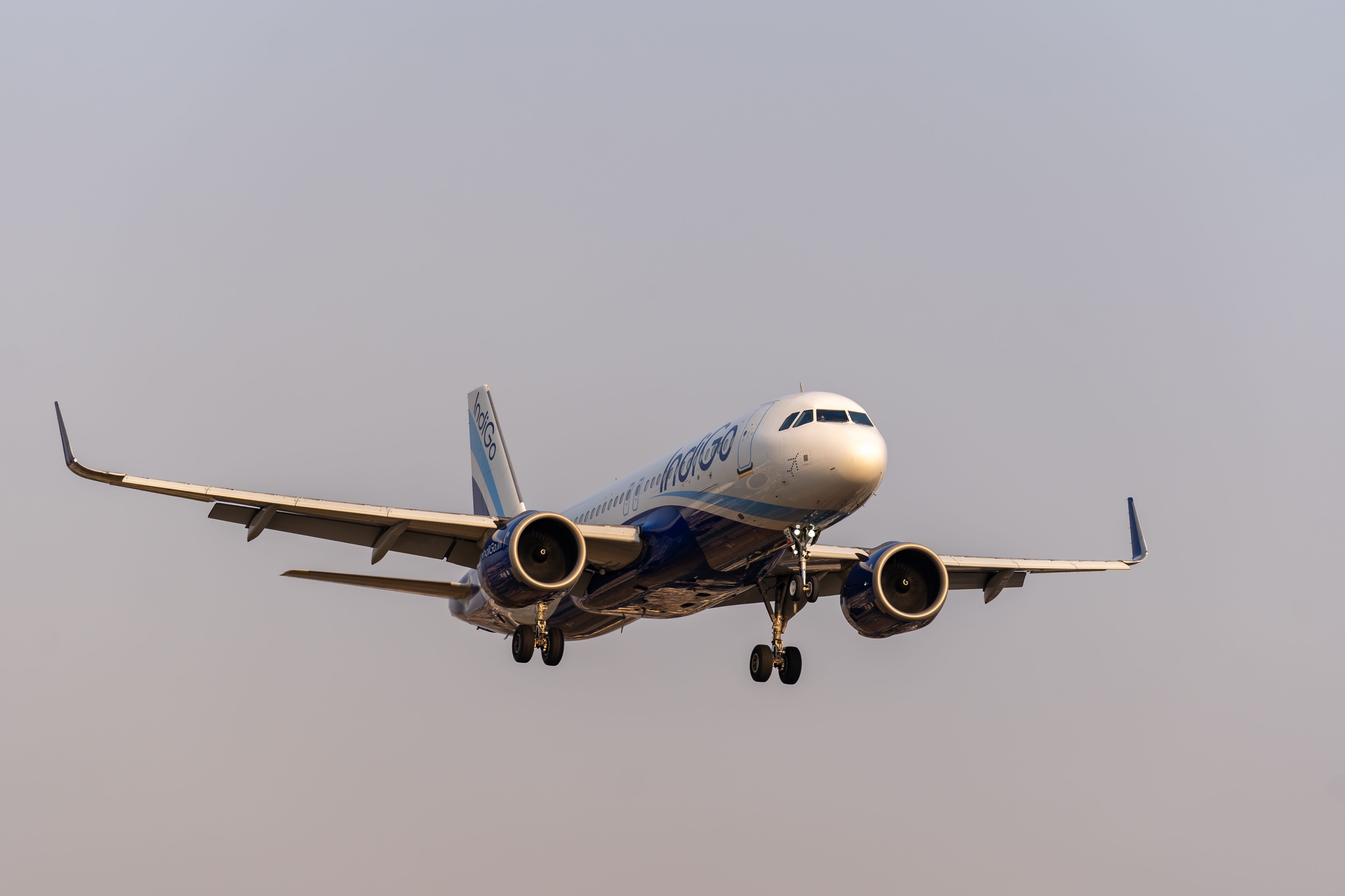 IndiGo Airbus A320neo landing at Chhatrapati Shivaji Maharaj International Airport.