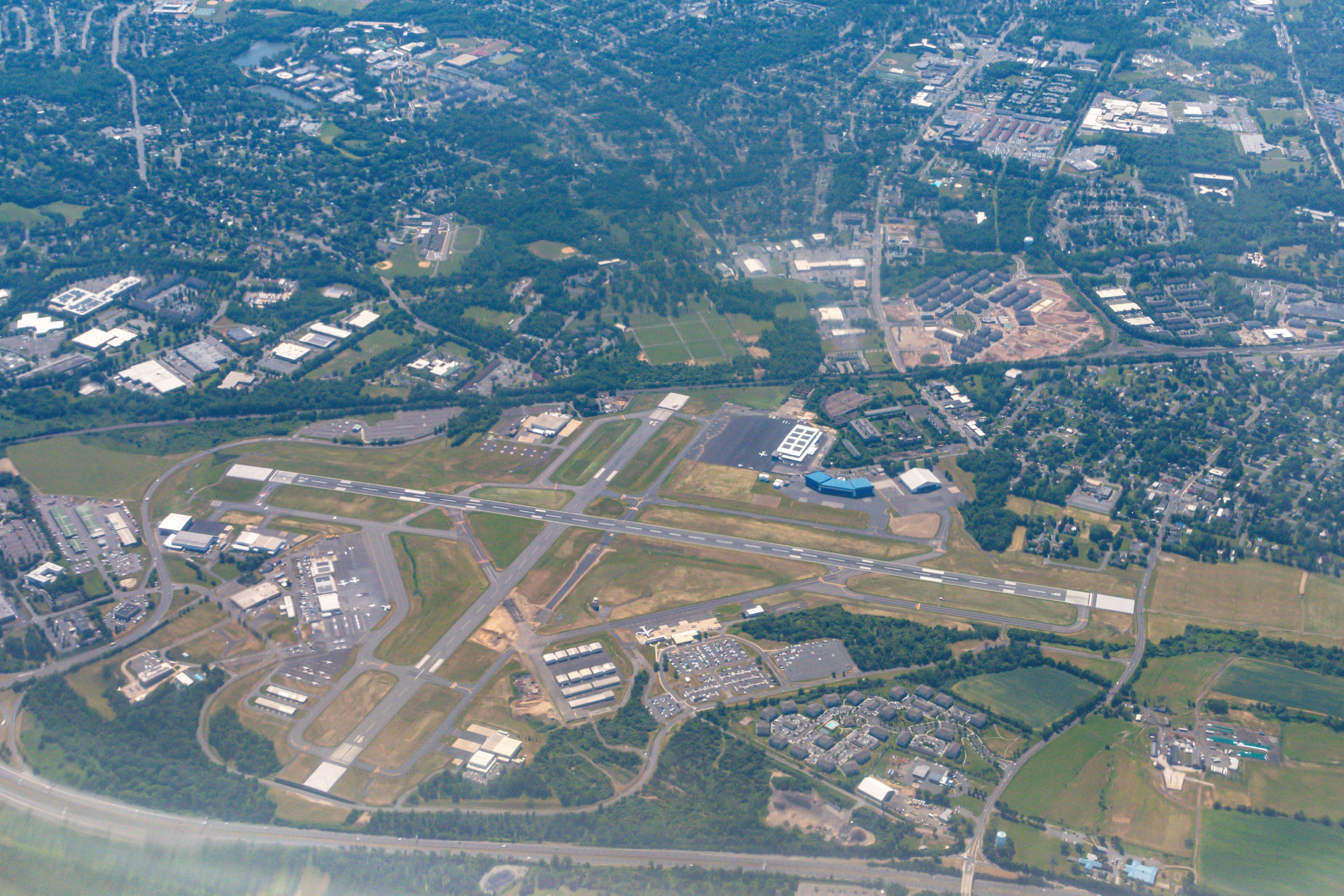 Aerial photograph of the Trenton-Mercer airport in Ewing, New Jersey