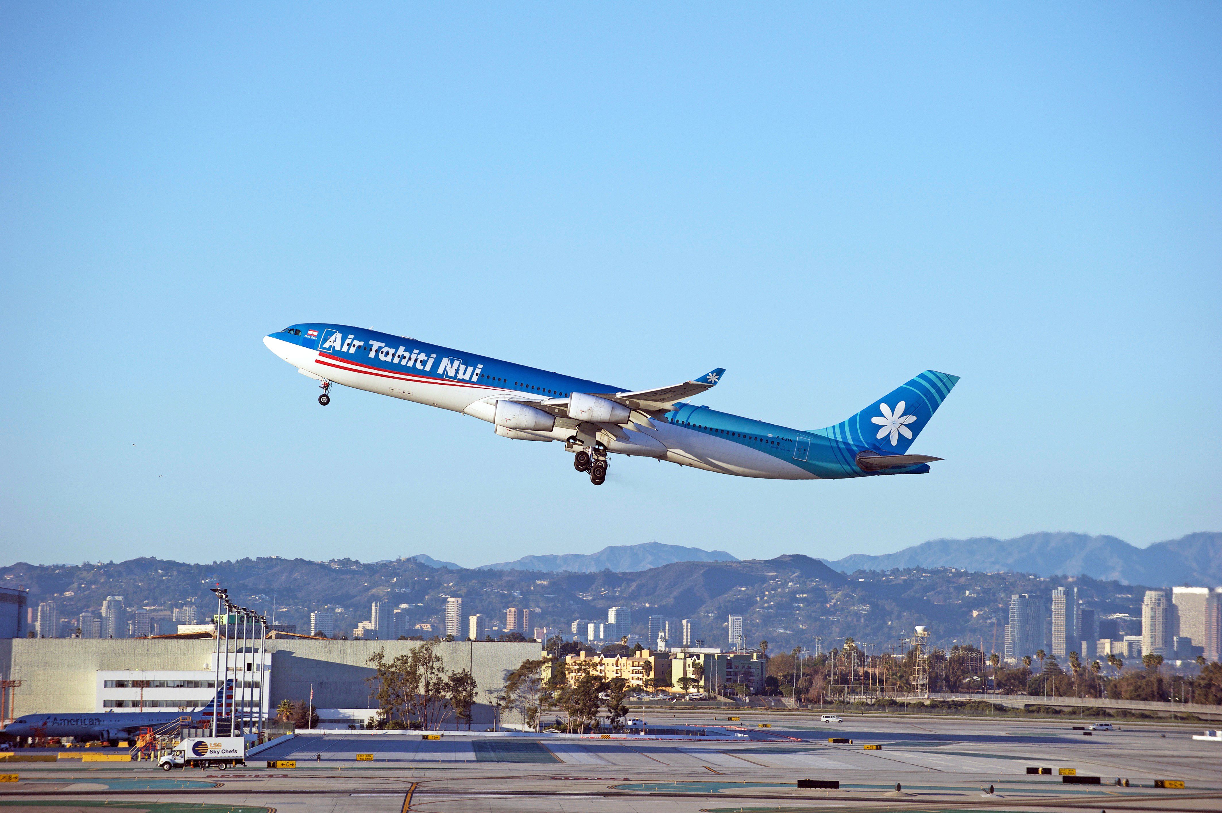 Air Tahiti Nui Airbus A340-300 Departing Los Angeles