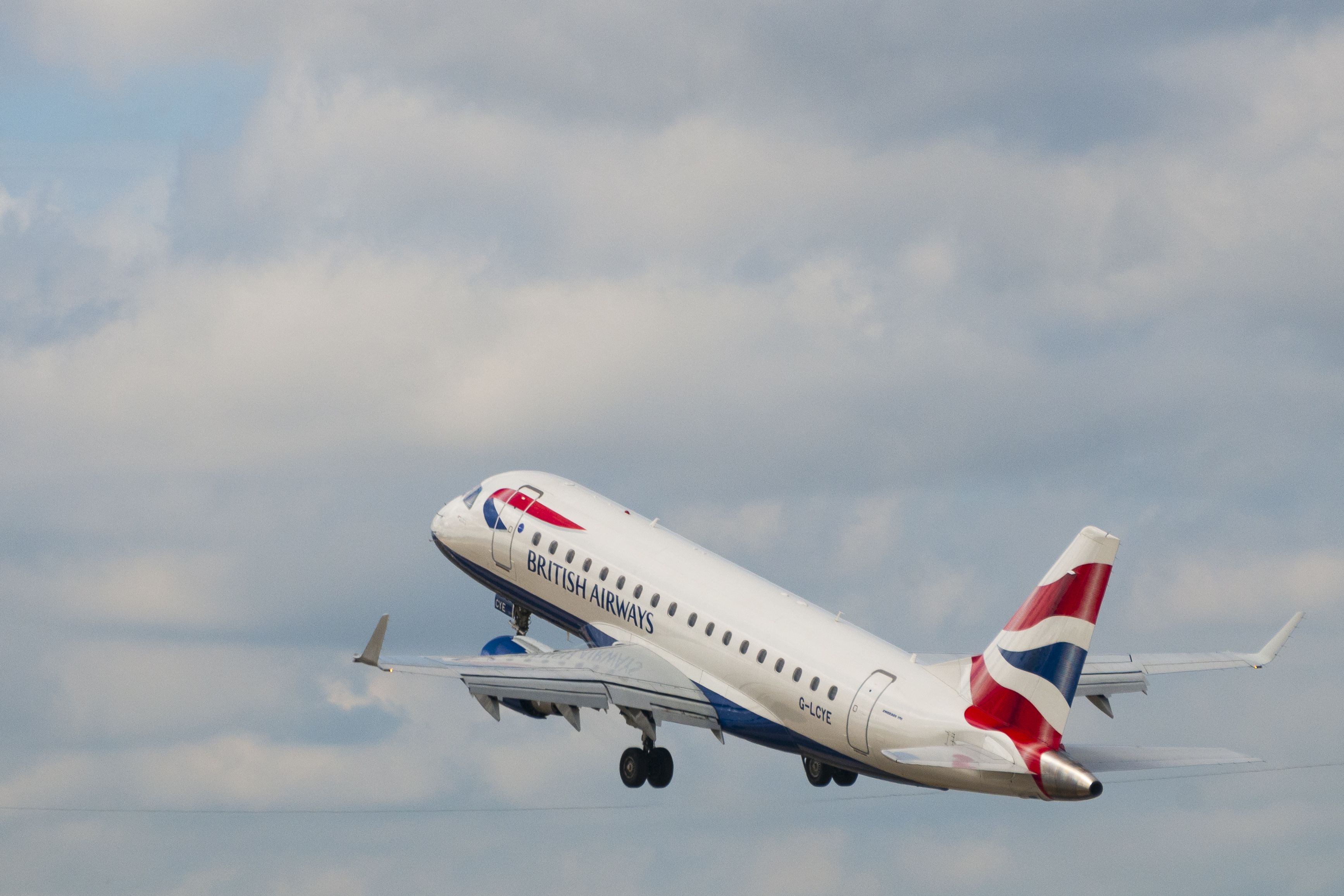 A British Airways Embraer taking off