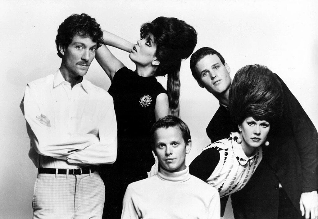 The_B-52's_(1980_Warner_publicity_photo)