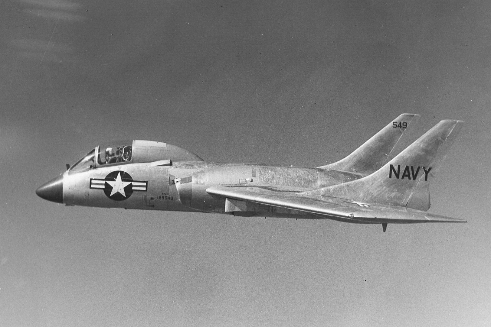 Vought_F7U-3_Cutlass_in_flight_c1955_(cropped)