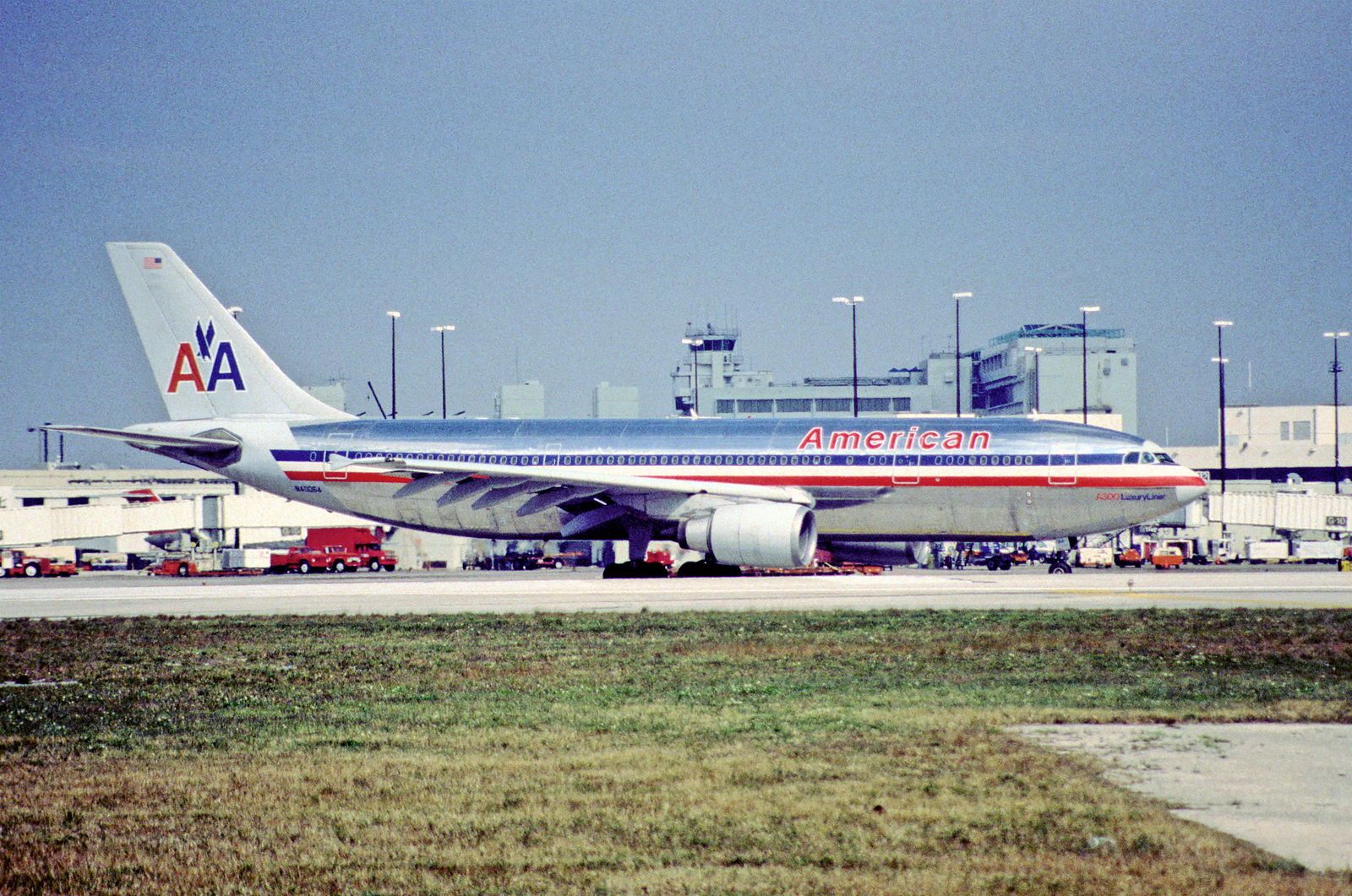 American Airlines Airbus A300-600.