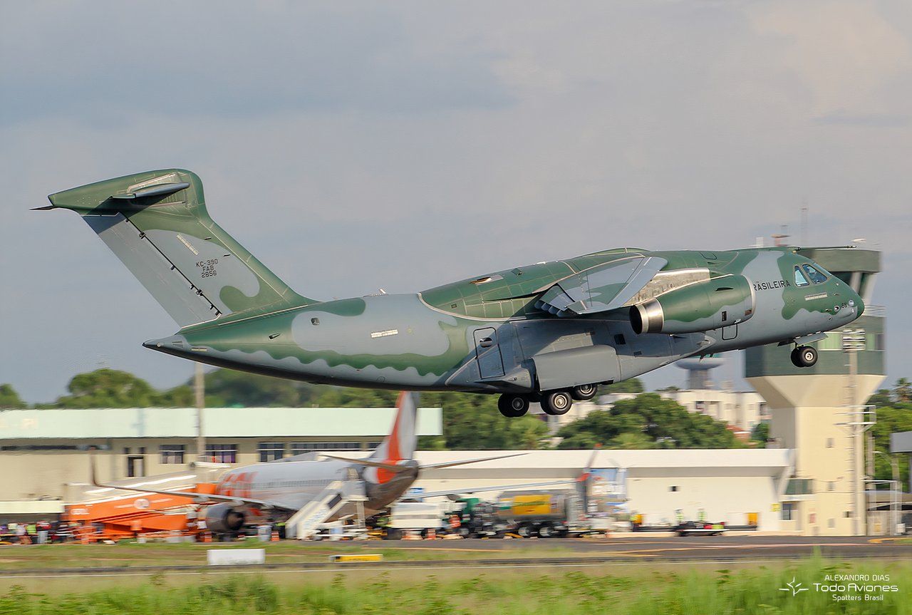 Embraer KC-390