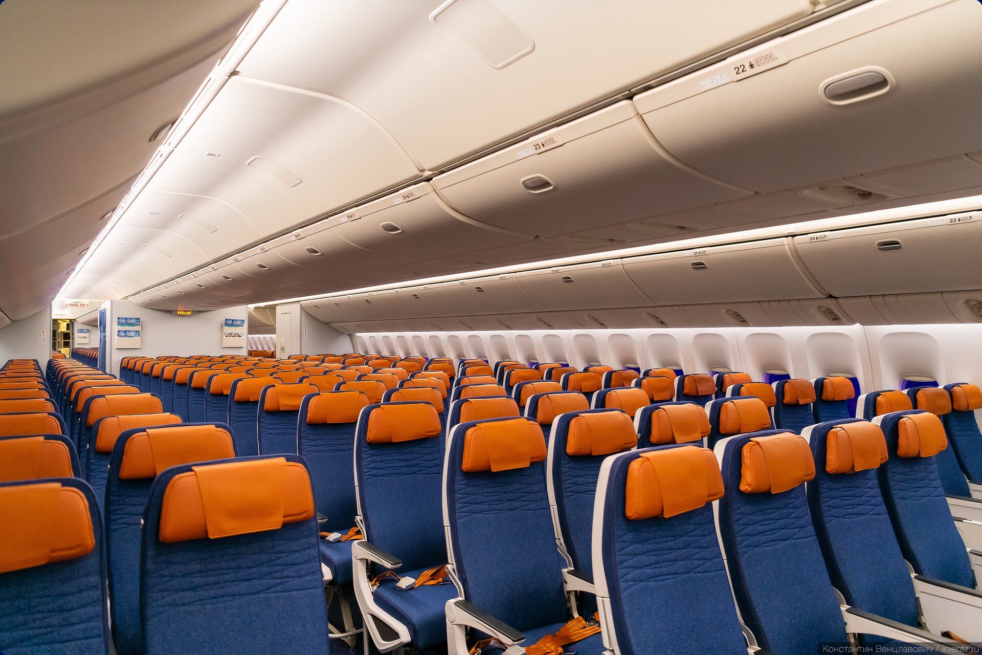 Economy cabin Aeroflot Boeing 777-300