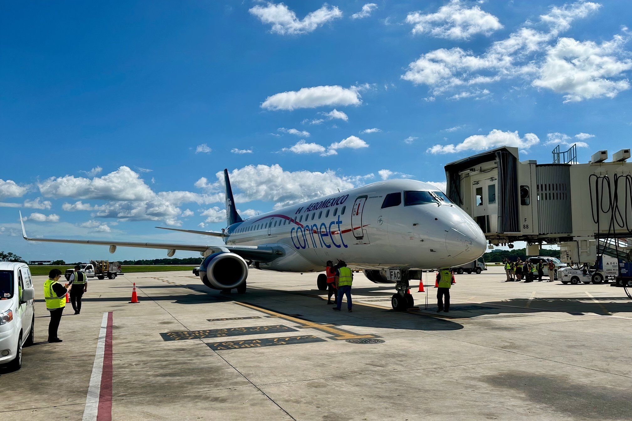 An Aeromexico Connect Embraer E-190 at Tampa Airport TPA