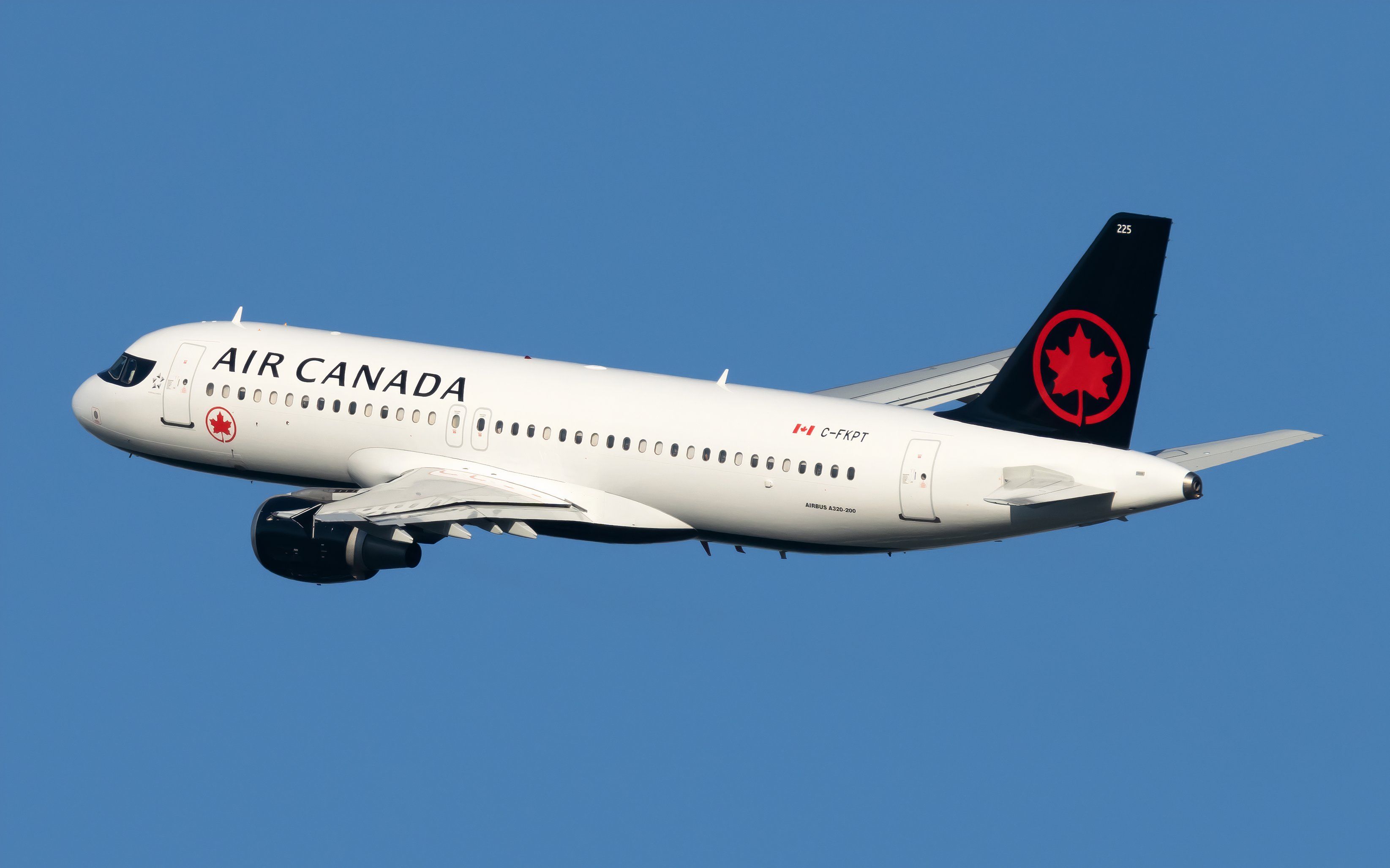 Air Canada A320 Flying