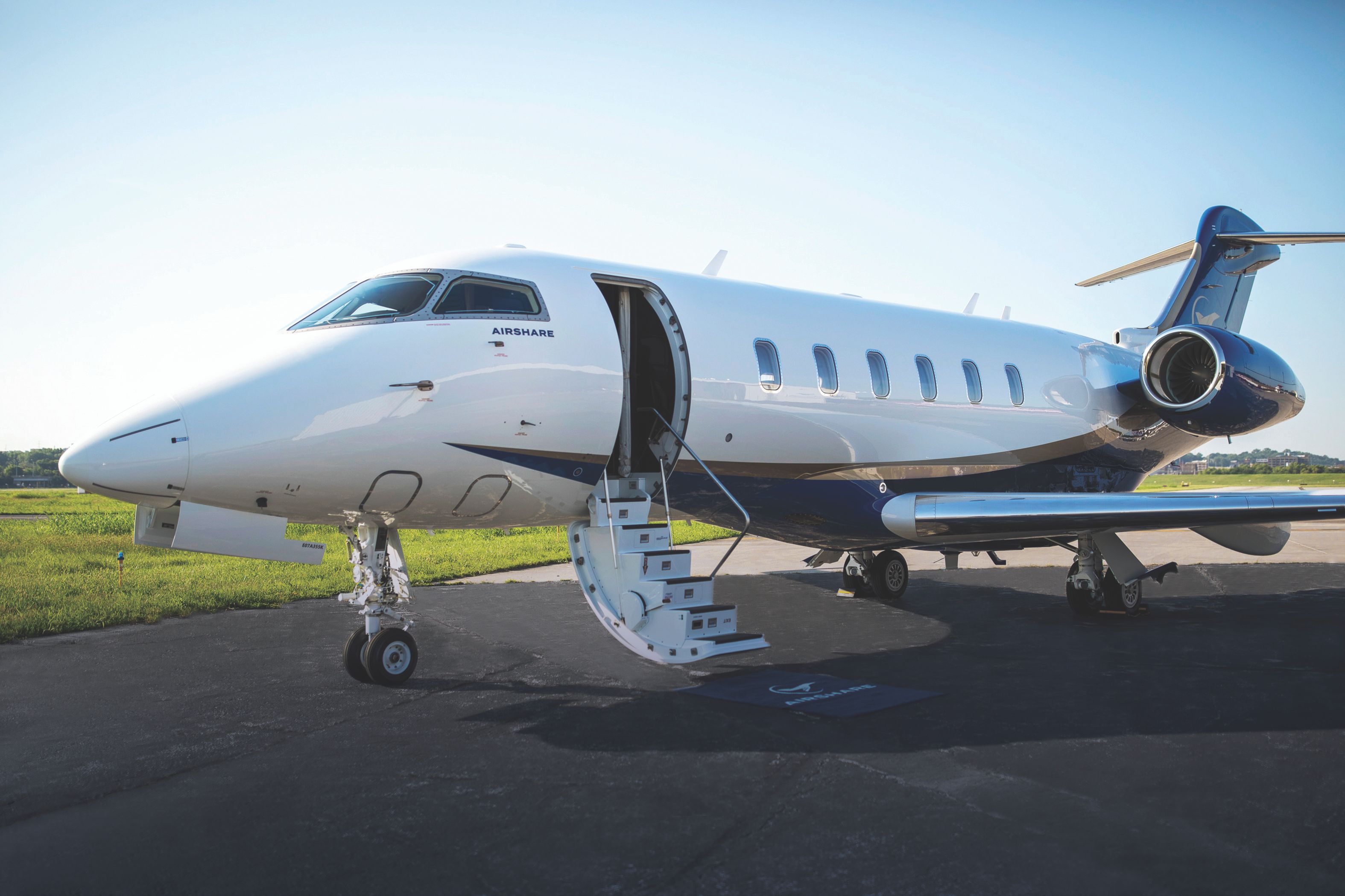 Airshare challenger 350 on the runway