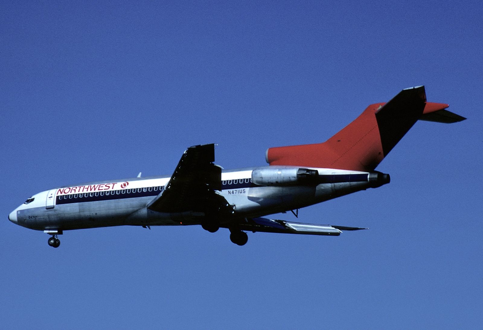 1/200 B727-51 Northwest ノースウエスト航空 Losing An Engine Without Realising: The Story Of Northwest