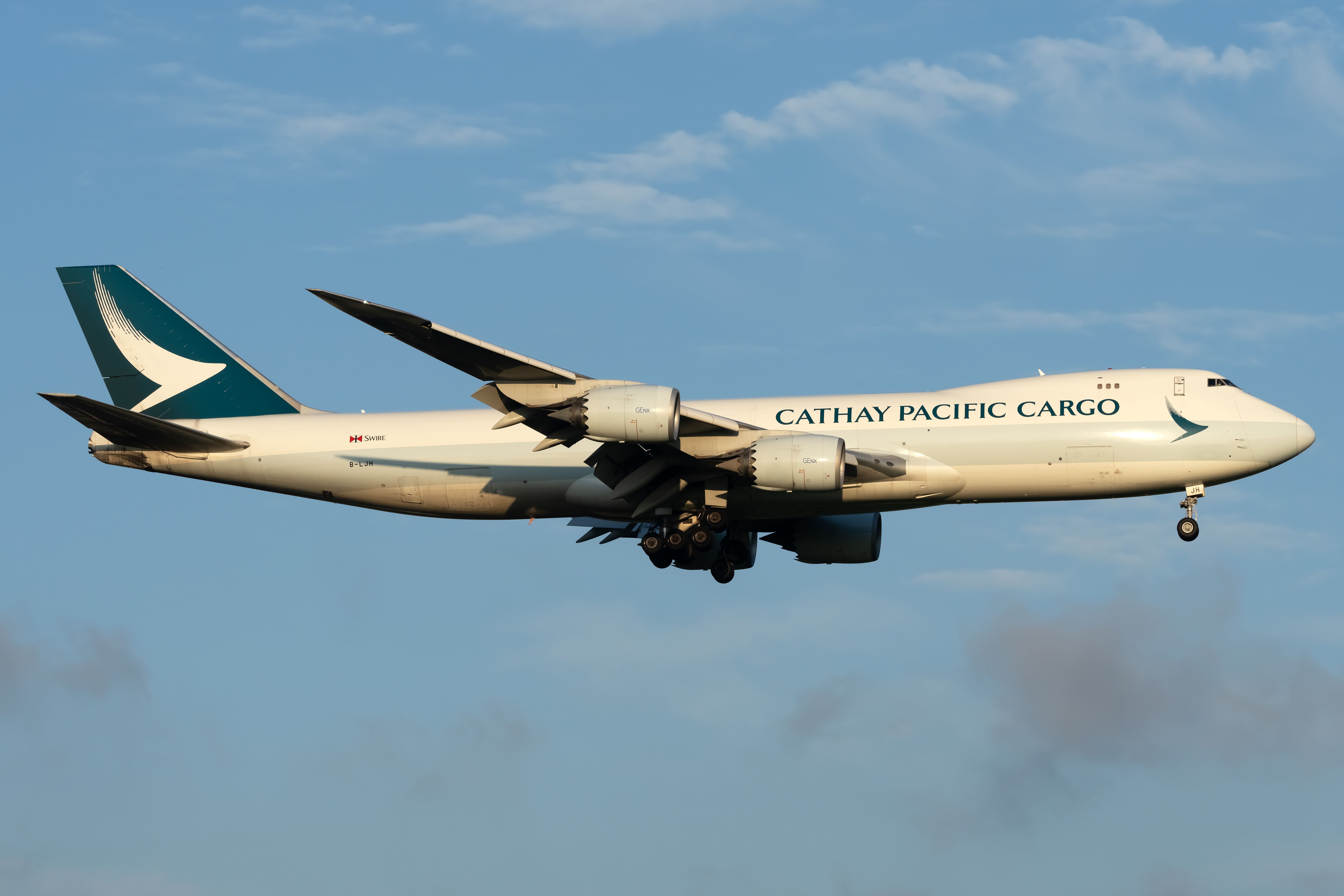 Cathay Pacific B747-8F flying