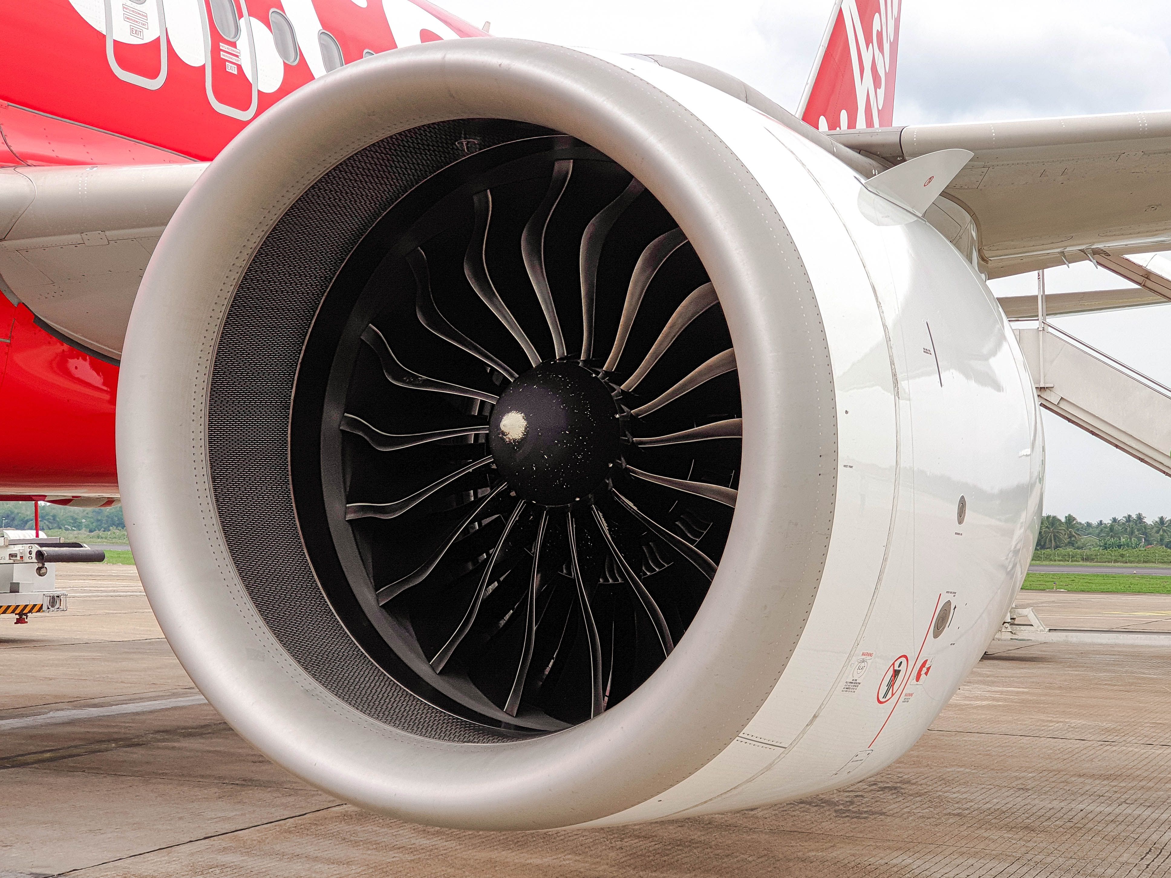 CFM International LEAP-1A on an AirAsia Airbus A320neo shutterstock_1489139546