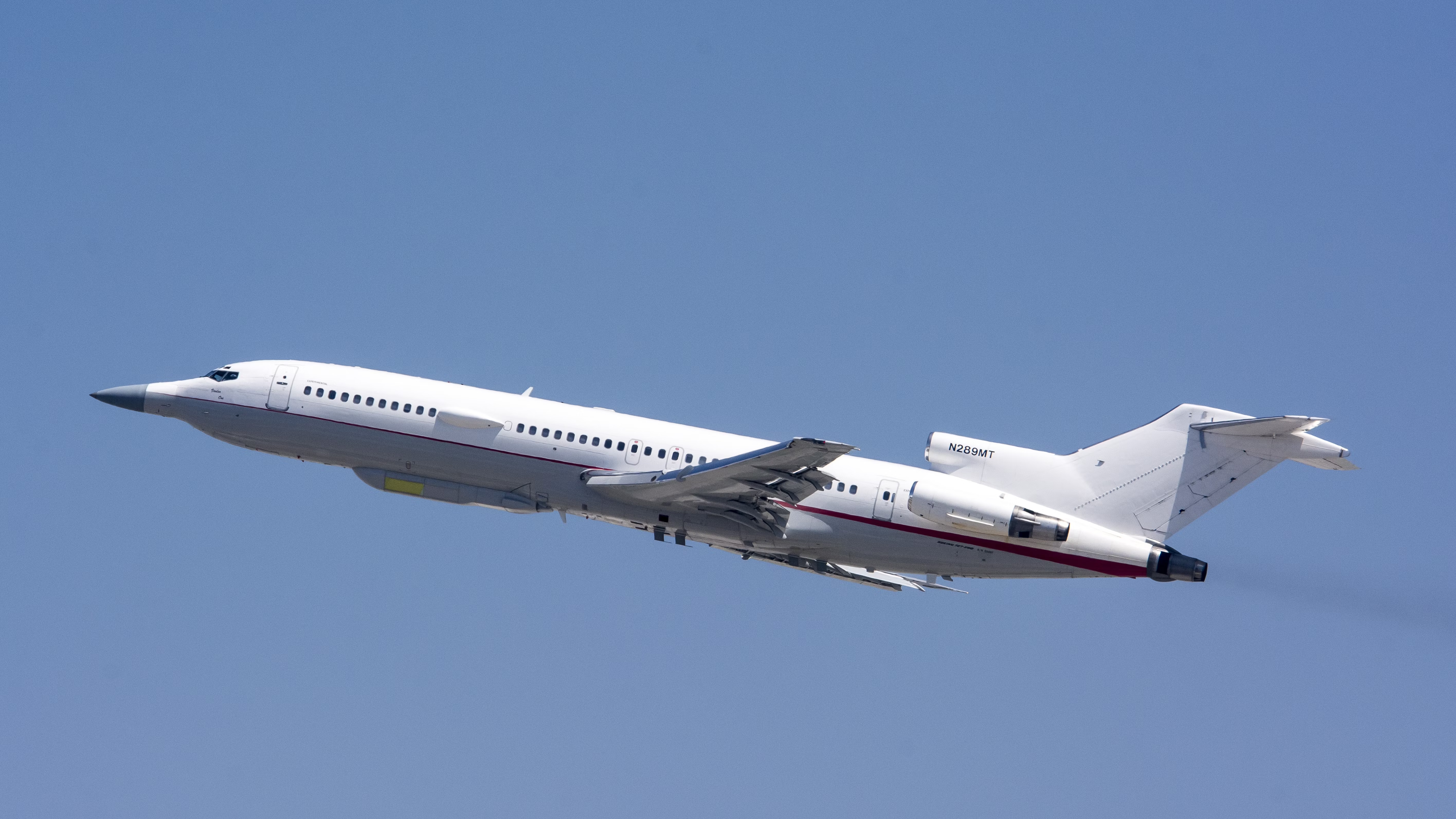 砂の都1 Voodoo 1: The Raytheon Technologies Boeing 727 With A Pointy