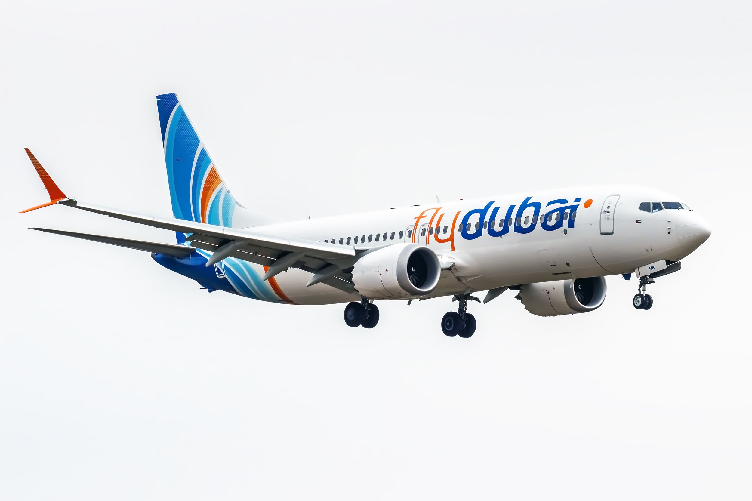 flydubai 737 max 8 flying