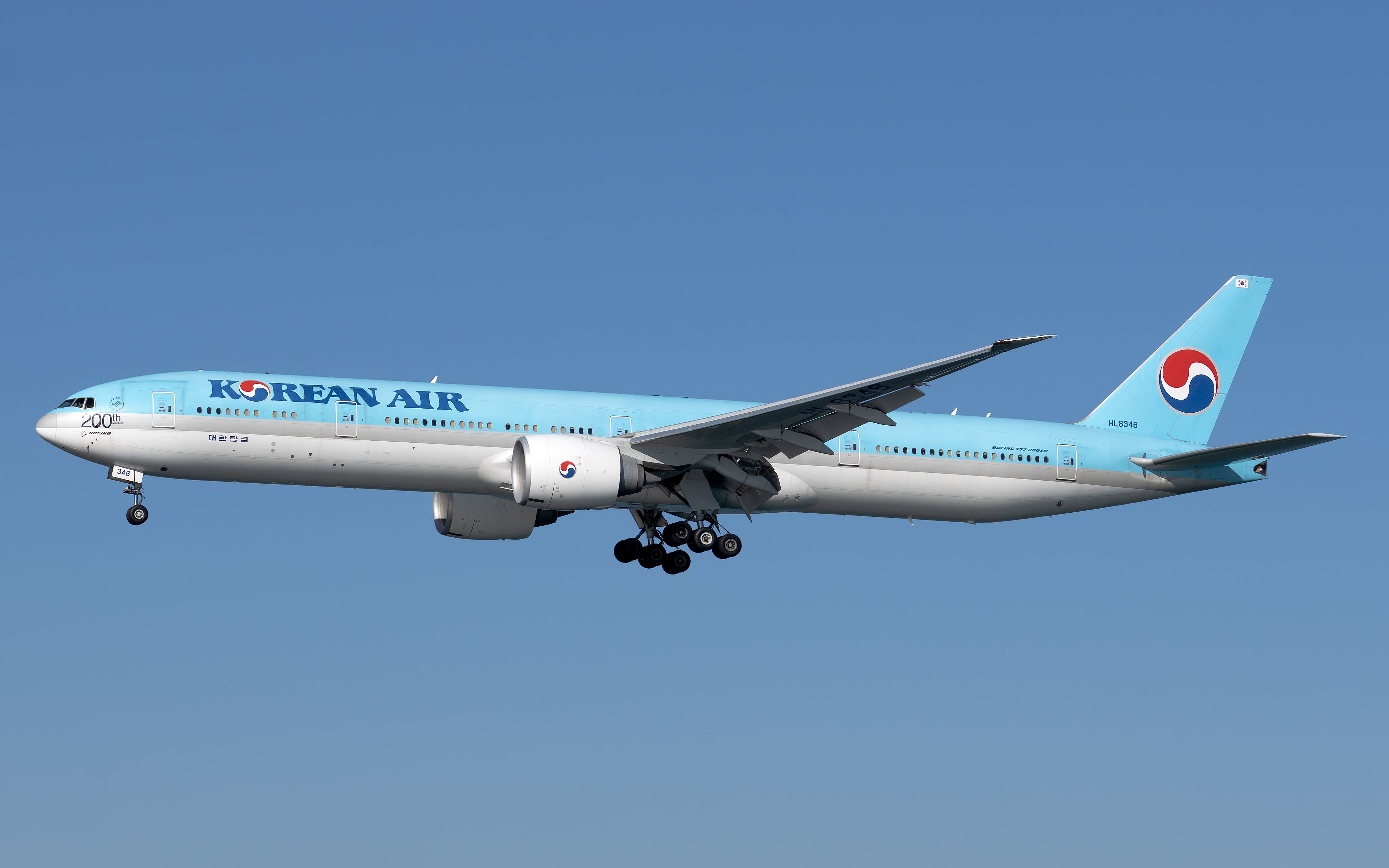 Korean Air Boeing 777 flying