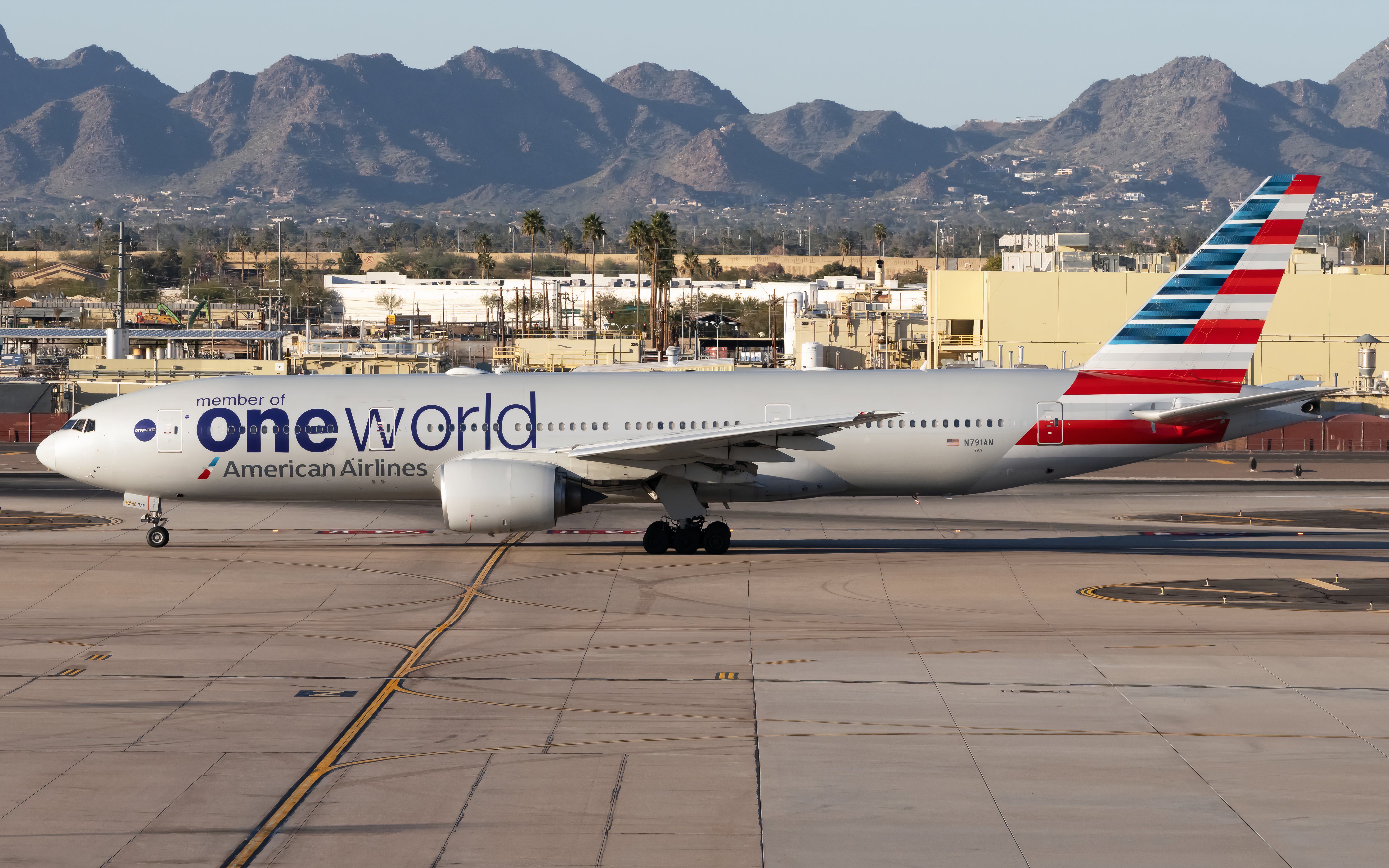 An American Airlines plane on the runway at Phoenix-Sky Harbor International Airport