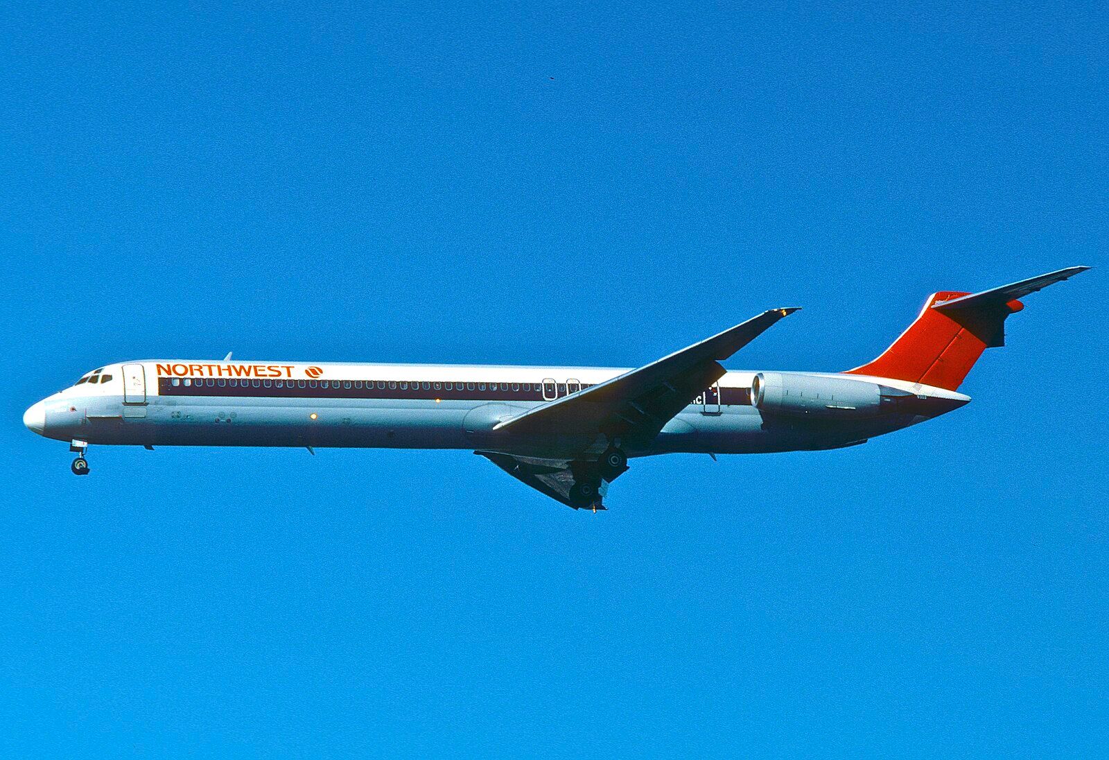 Northwest Airlines MD-82.