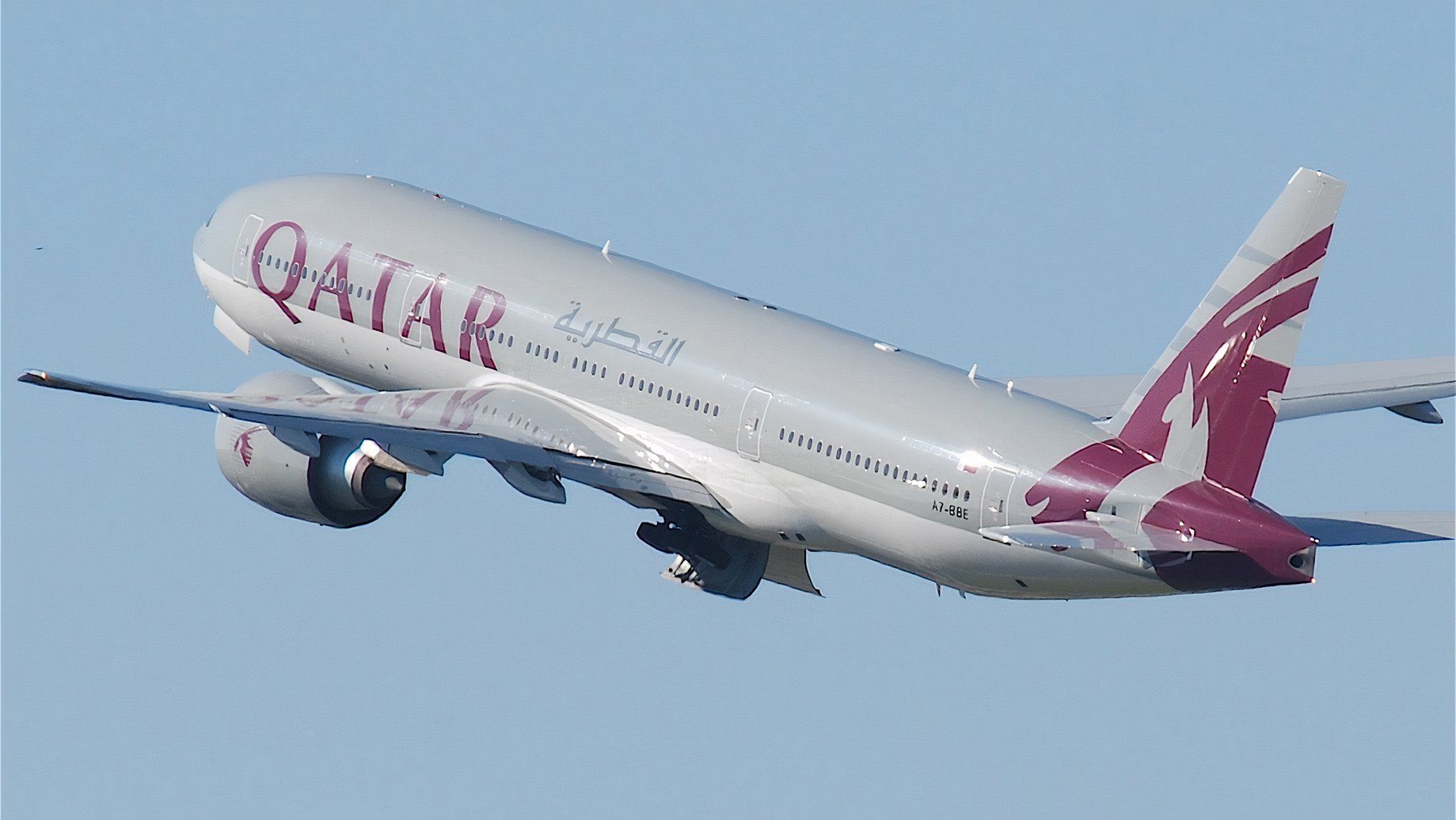 Qatar Airlines 777-200LR rise 1