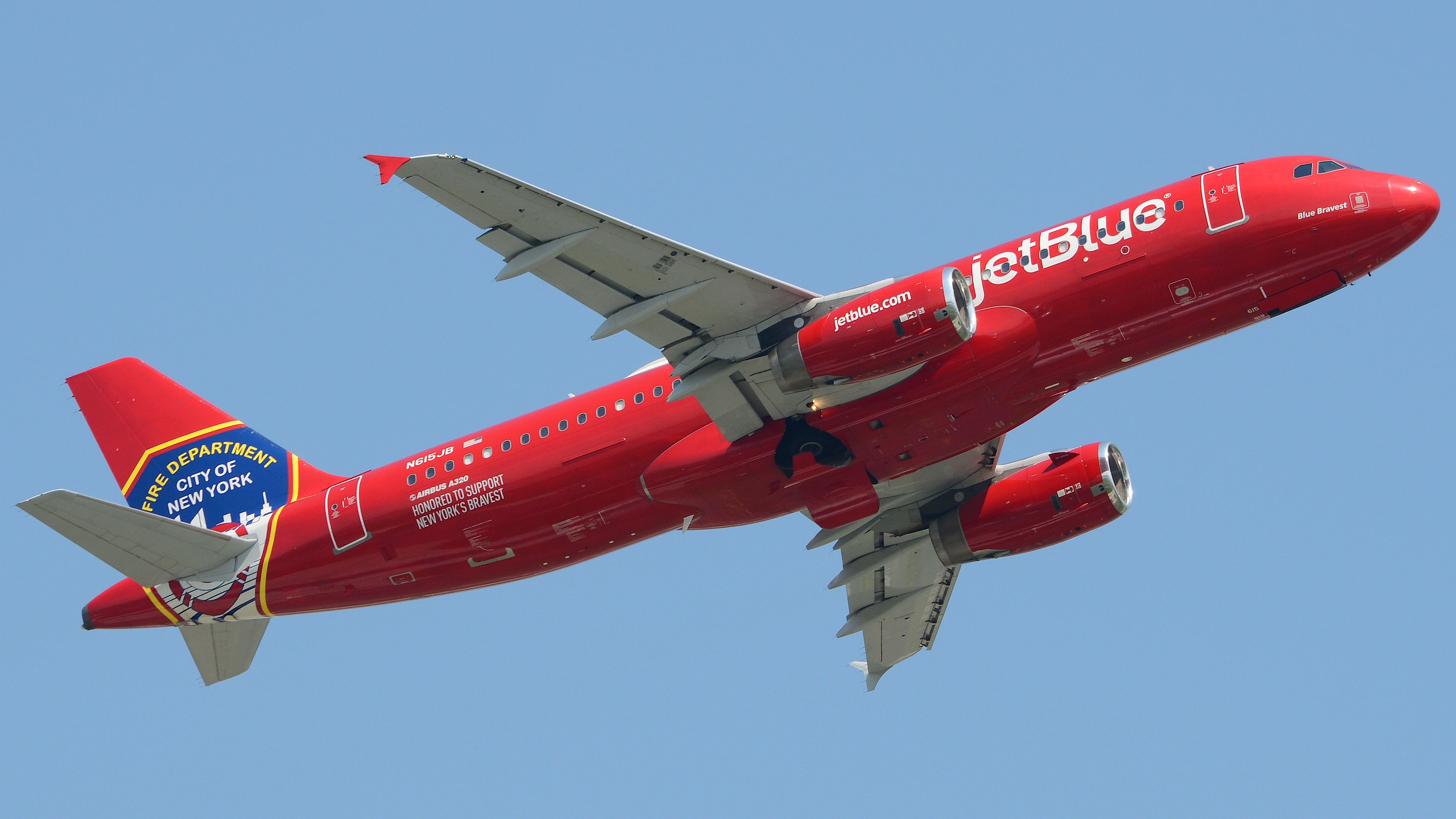 JetBlue Red Airbus A320 Departing From Philadelphia