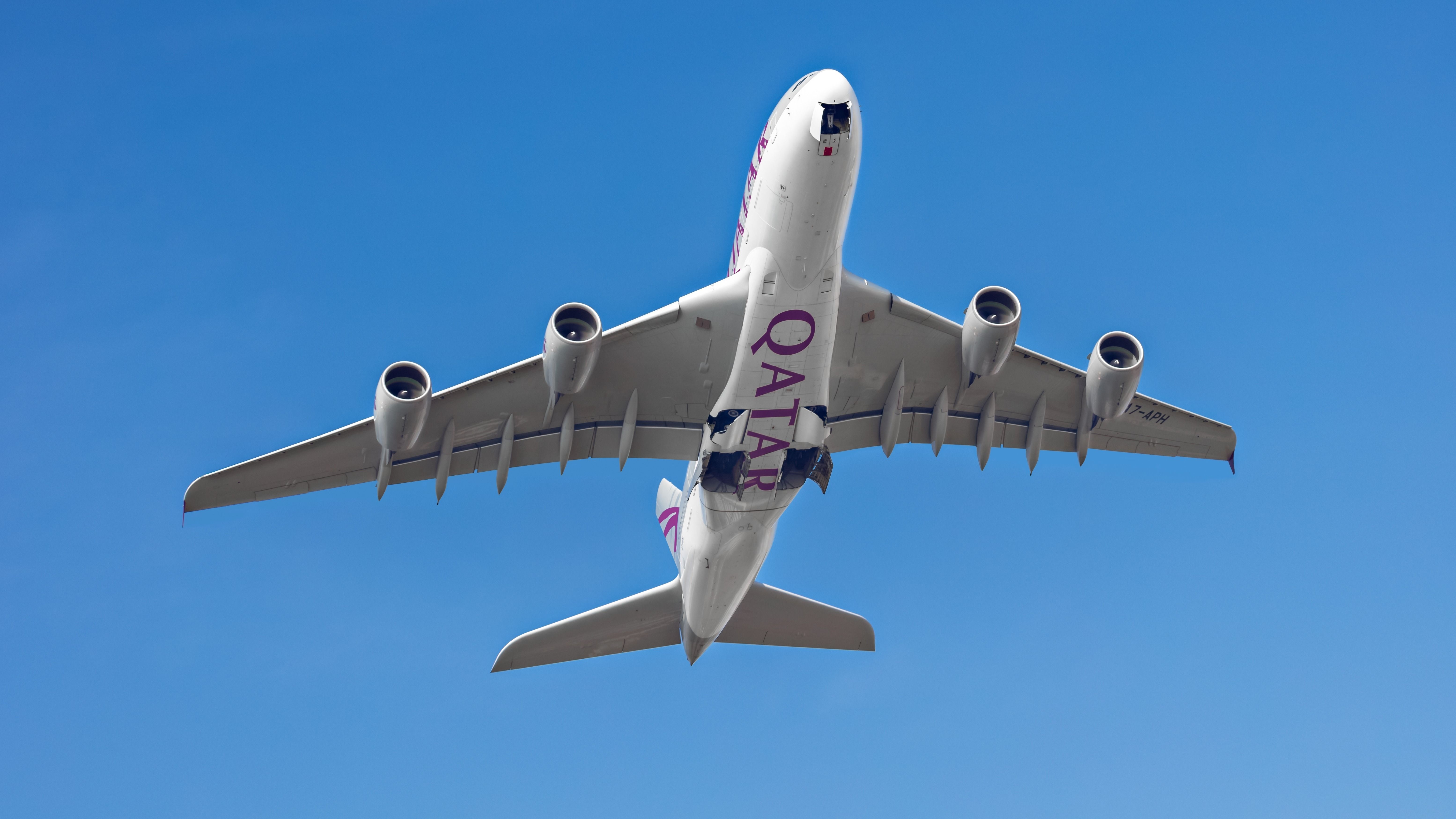 Qatar Airways Is Committed To Keeping The Airbus A380 For Longer