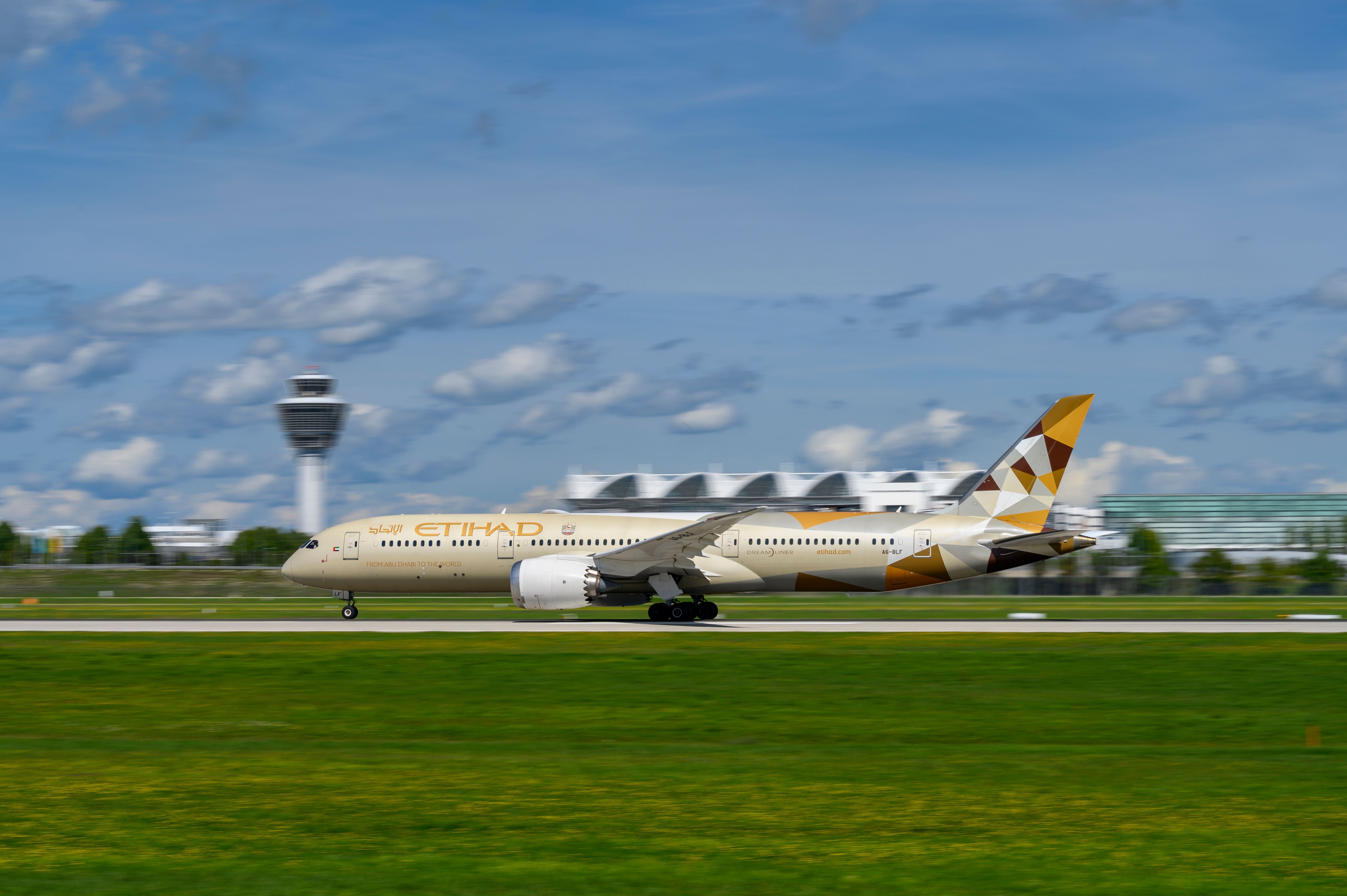 Etihad Adds More Boeing 787-9s To Boston And Airbus A350s To Toronto