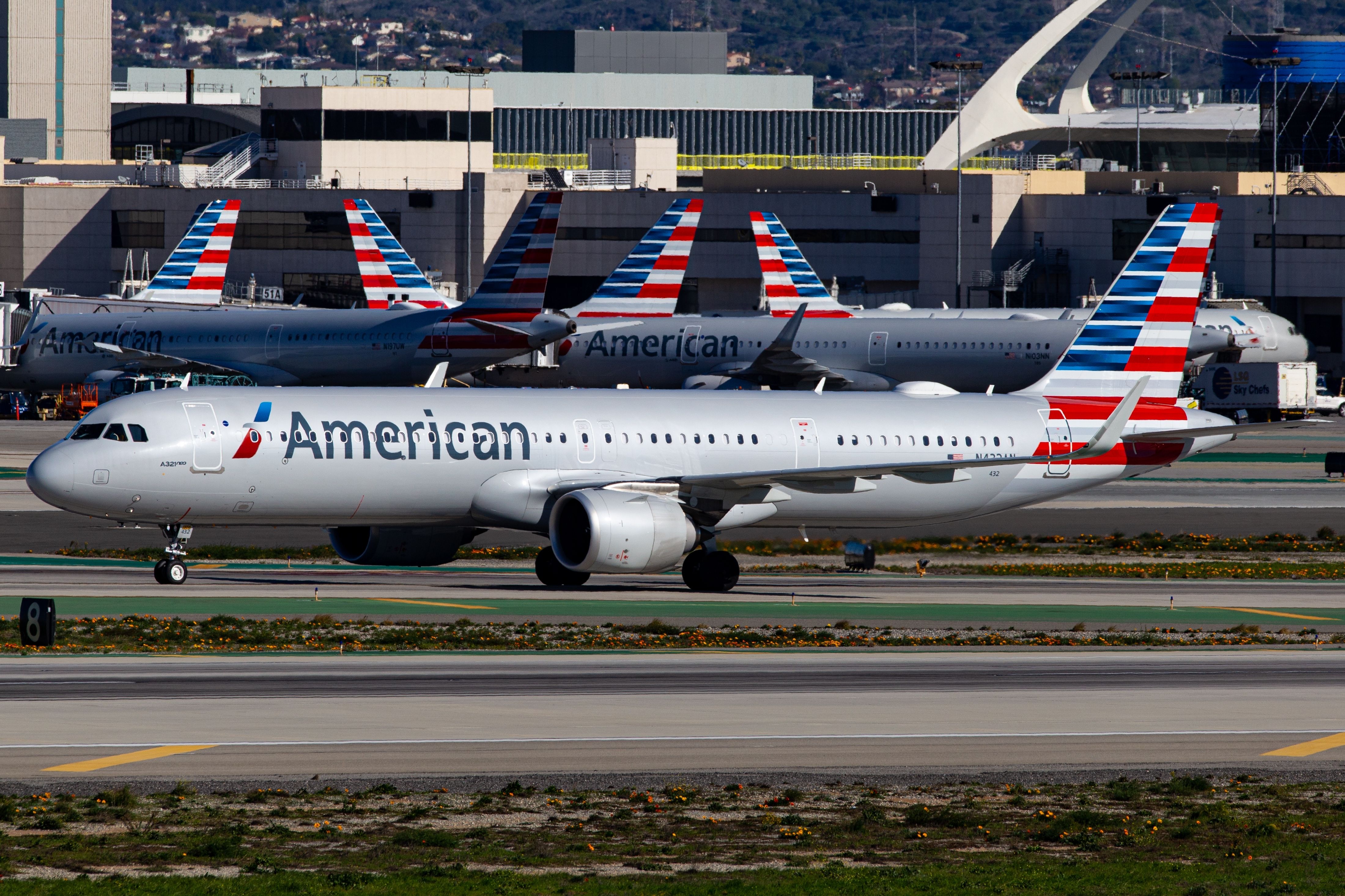 An American Airlines Airbus A321 taxiing