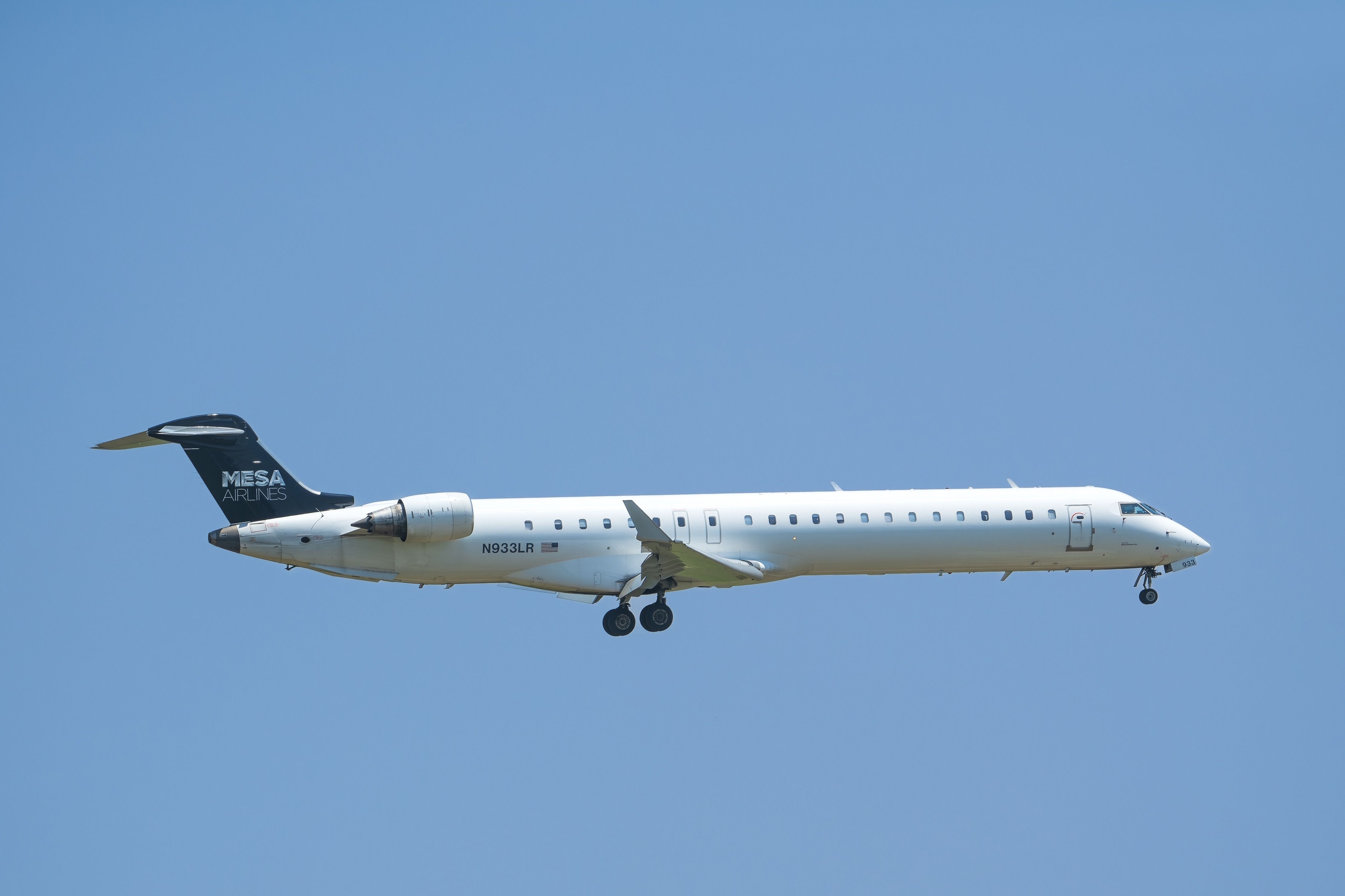 Mesa Airlines Bombardier CRJ900 (N933LR).