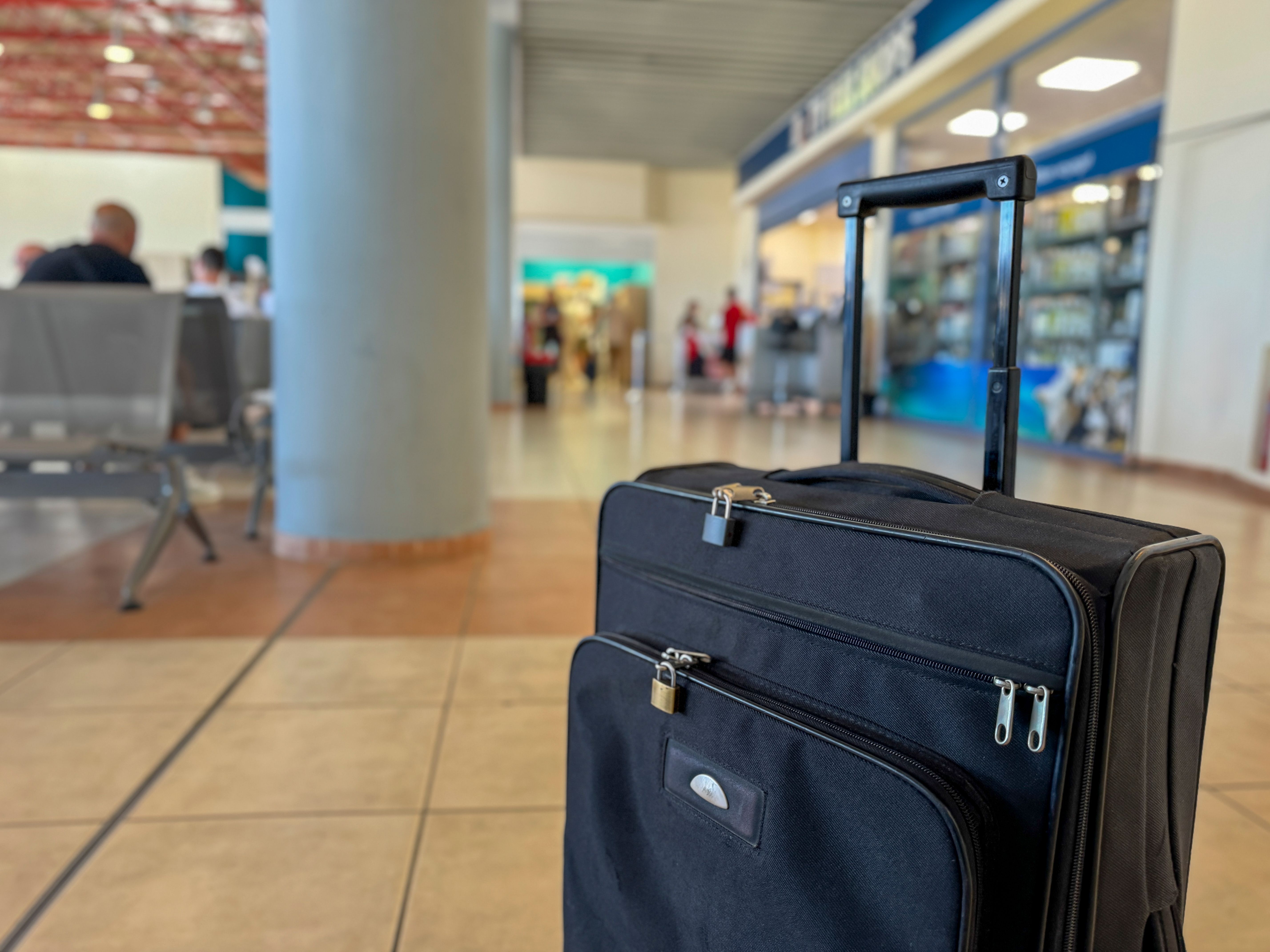 luggage airport