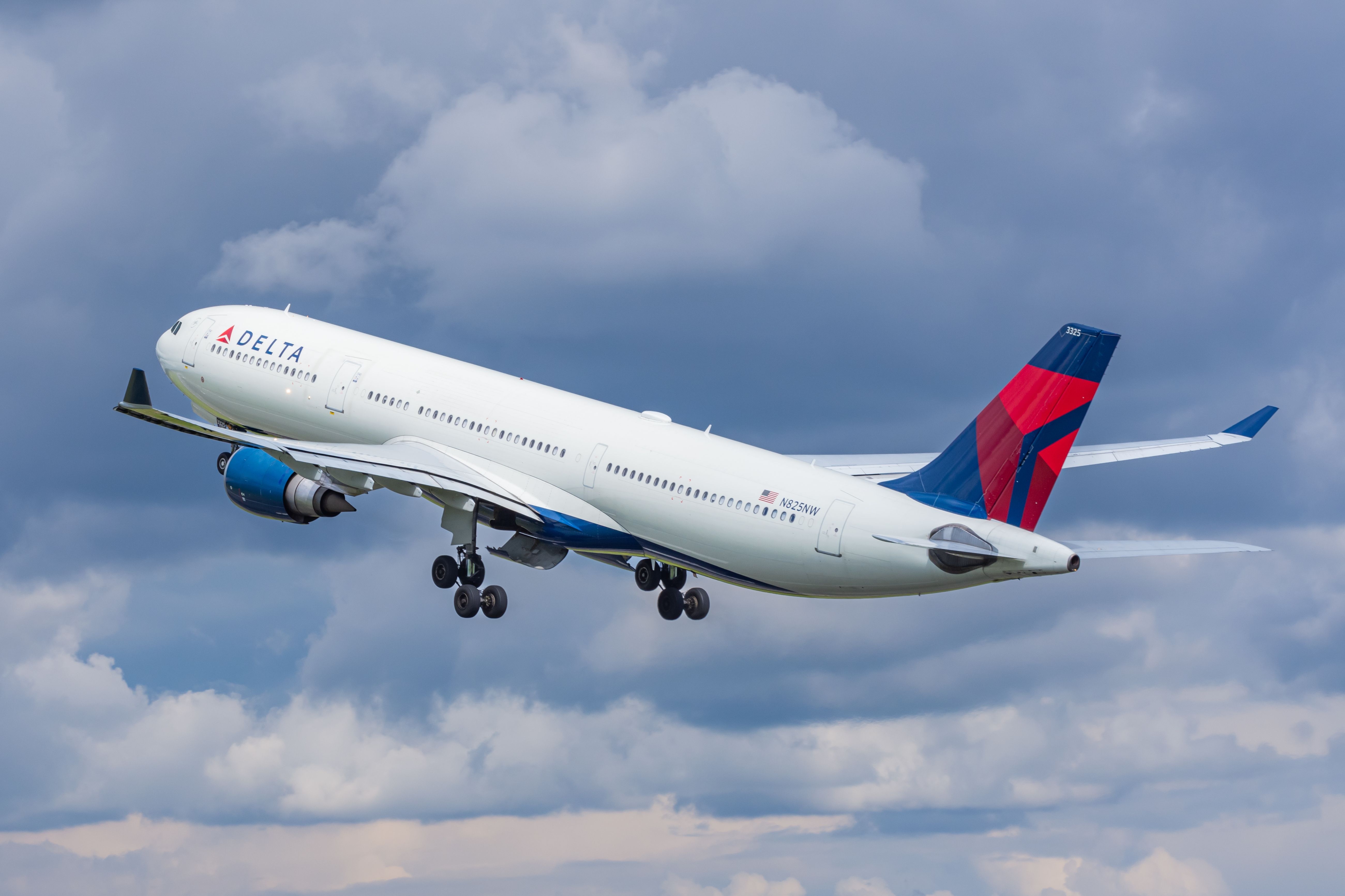 Delta Air Lines Airbus A330-323 (N825NW) taking off.