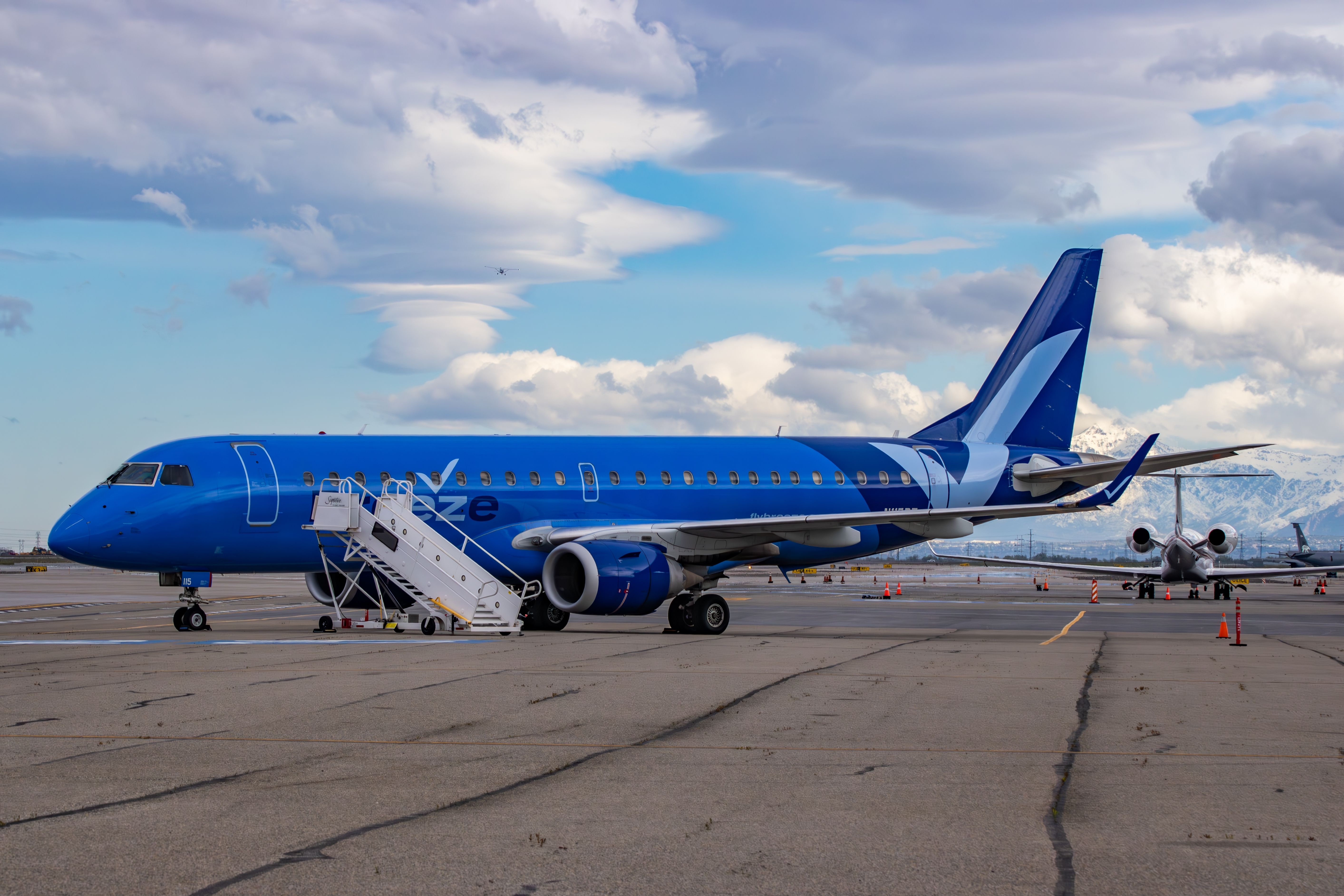 Breeze Airways Embraer E190AR parked