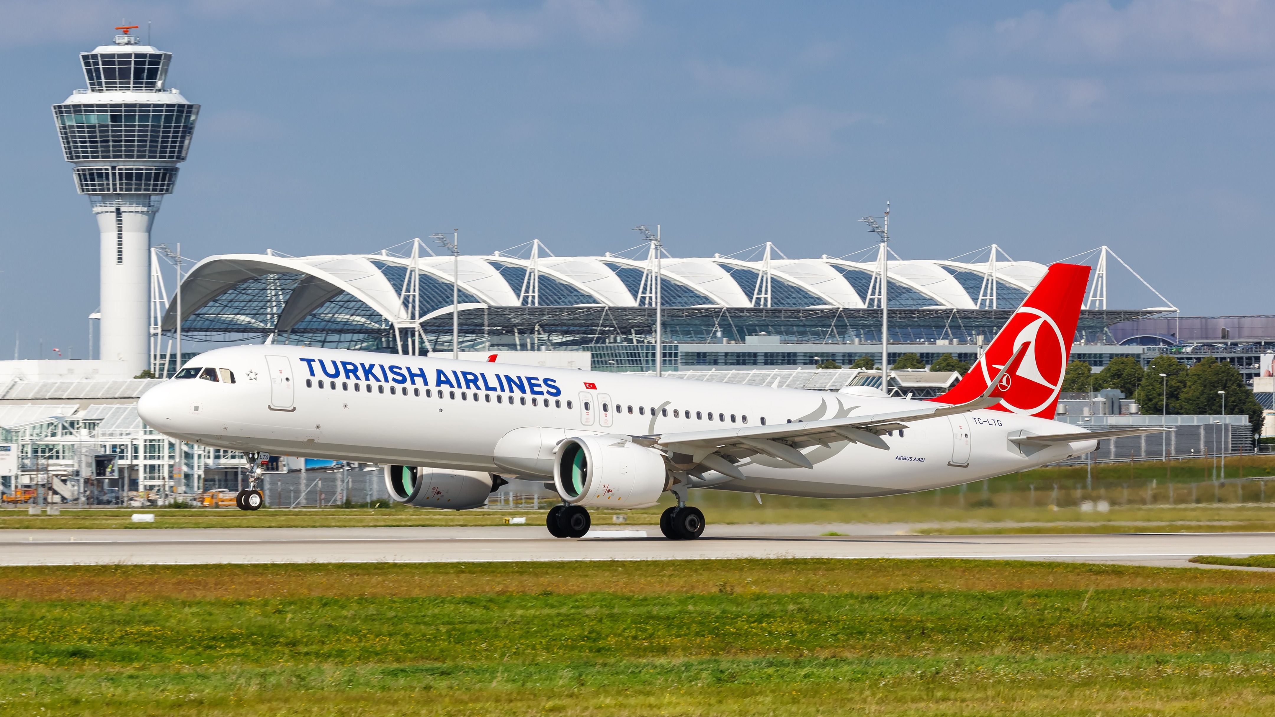 Turkish Airlines Airbus A321neo MUC shutterstock_2077032058