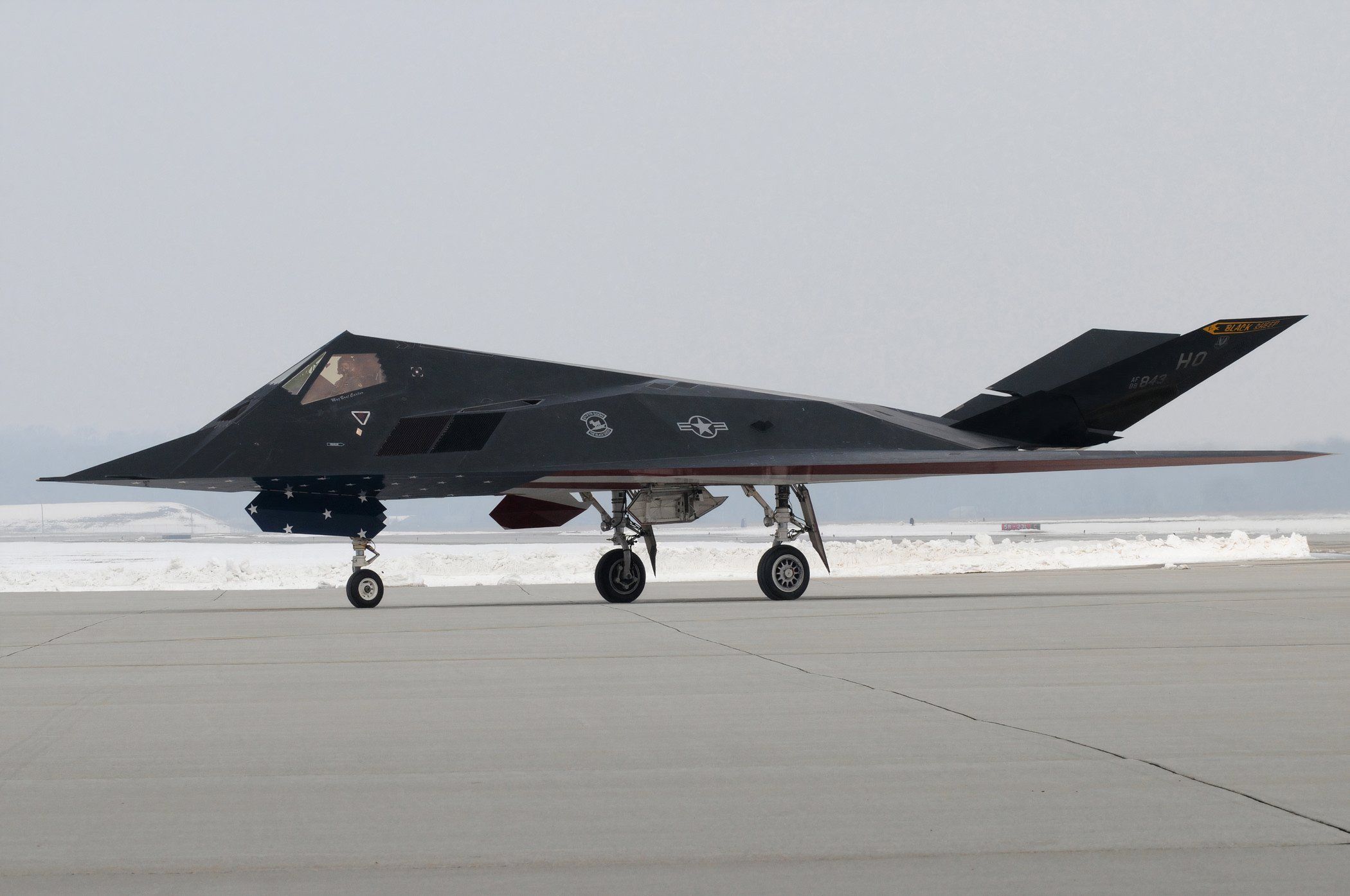 An F-117 Nighthawk taxis into position during the F-117 Nighthawk farewell ceremony at Wright-Patterson Air Force Base, Ohio