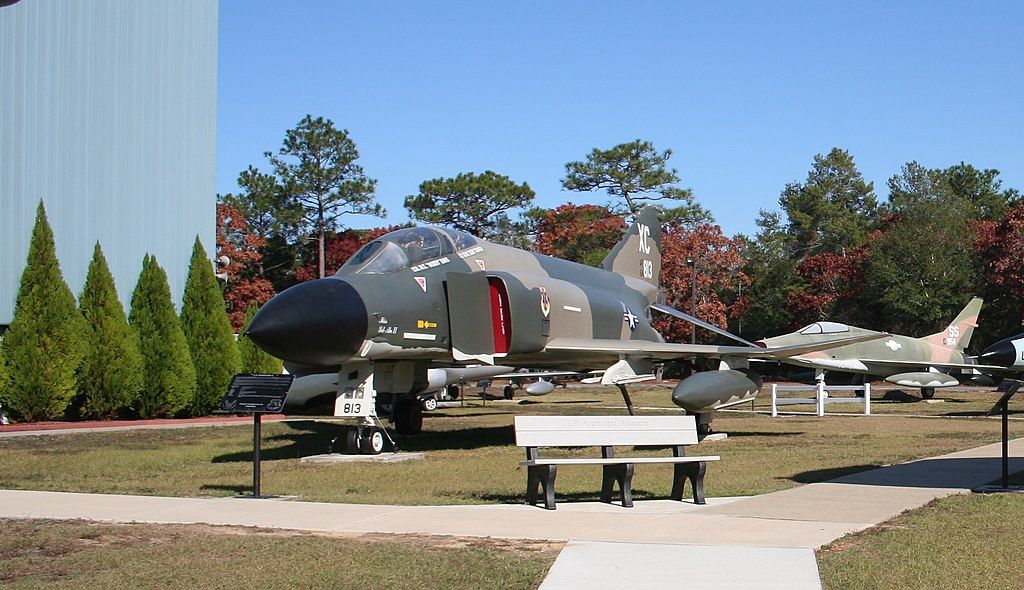 1024px-F-4C_64-0813_Eglin_AFB