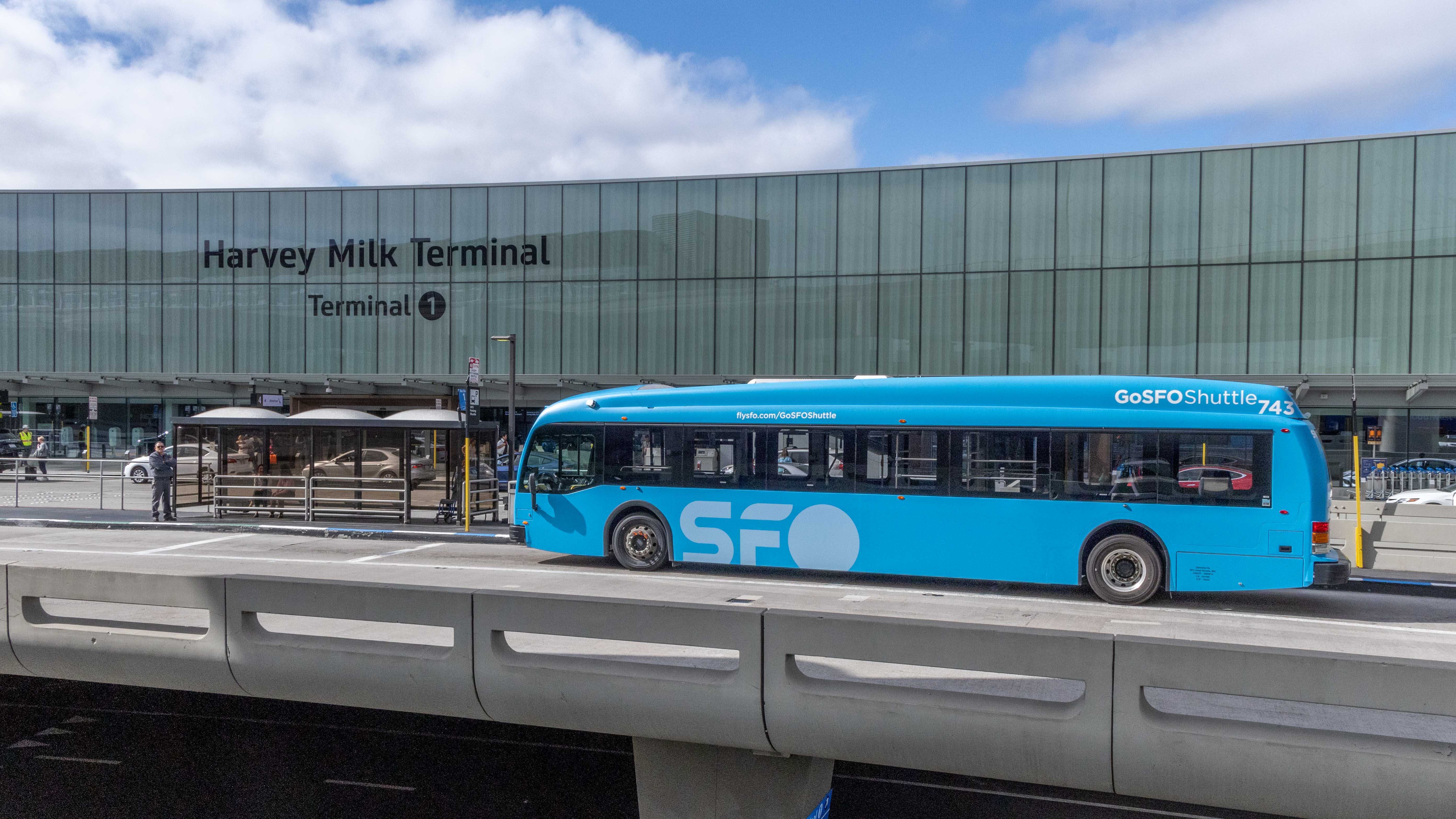 SFO – New shuttle bus logo 2024.