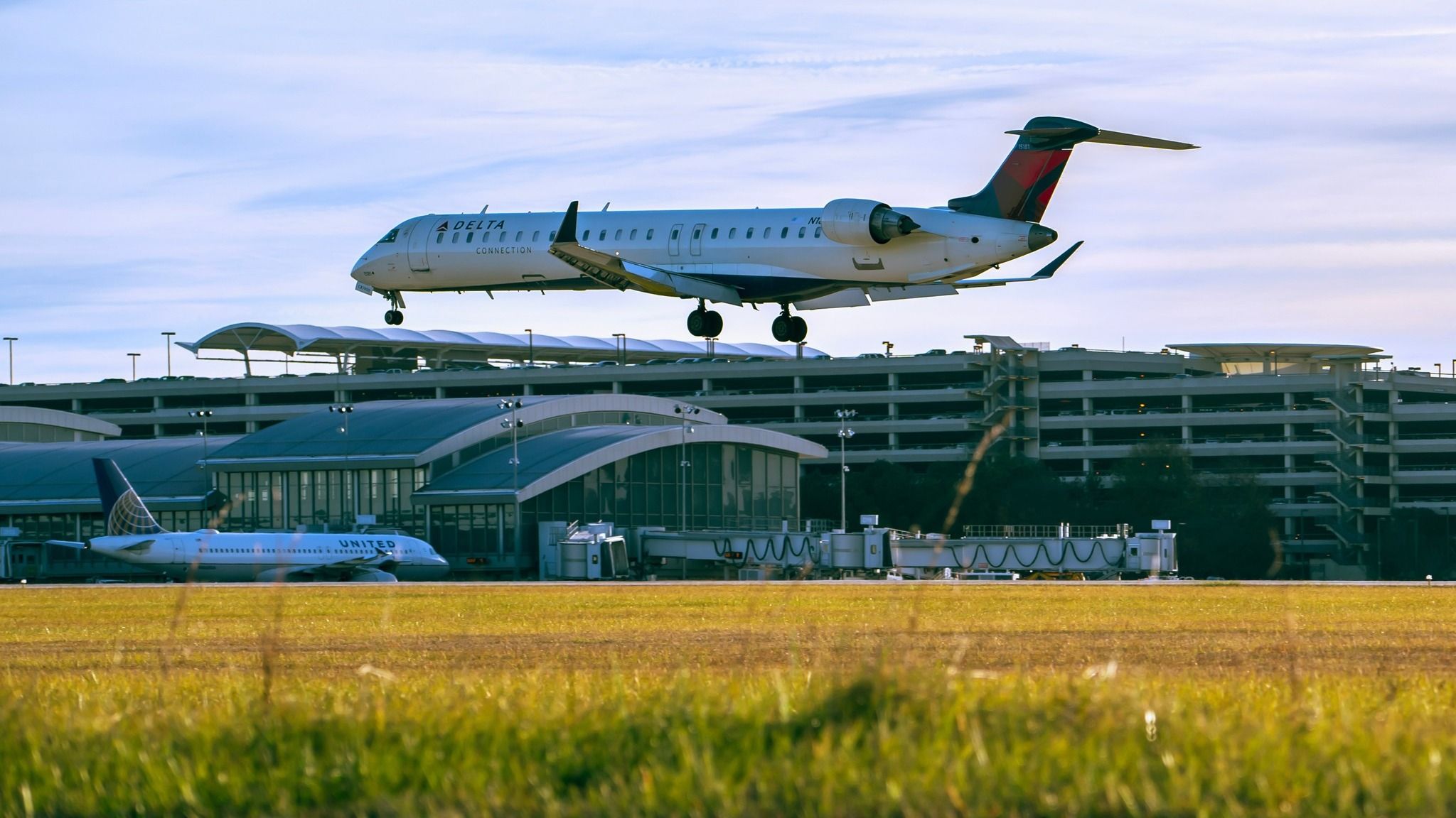 Delta Connection's Bombardier CRJ900 lands at Raleigh-Durham International Airport.