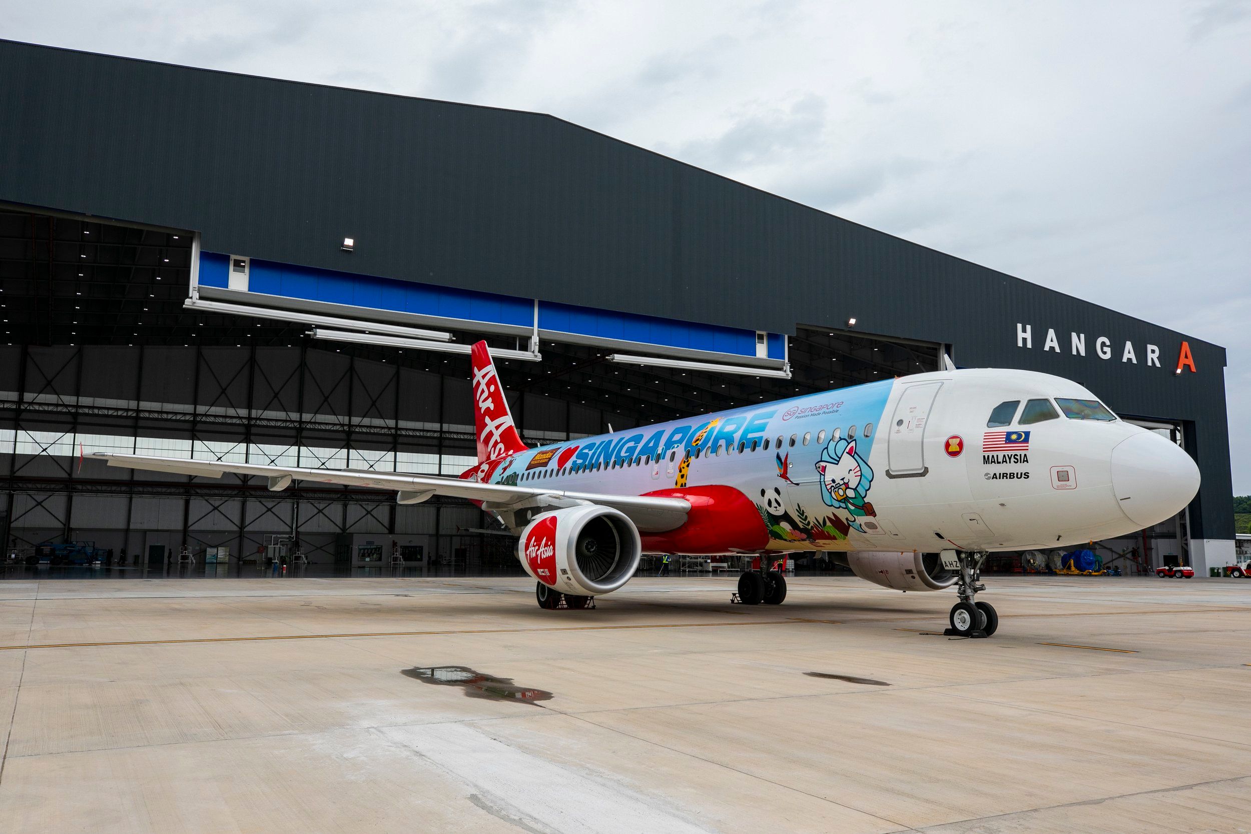 AirAsia a320 Love Singapore Livery 