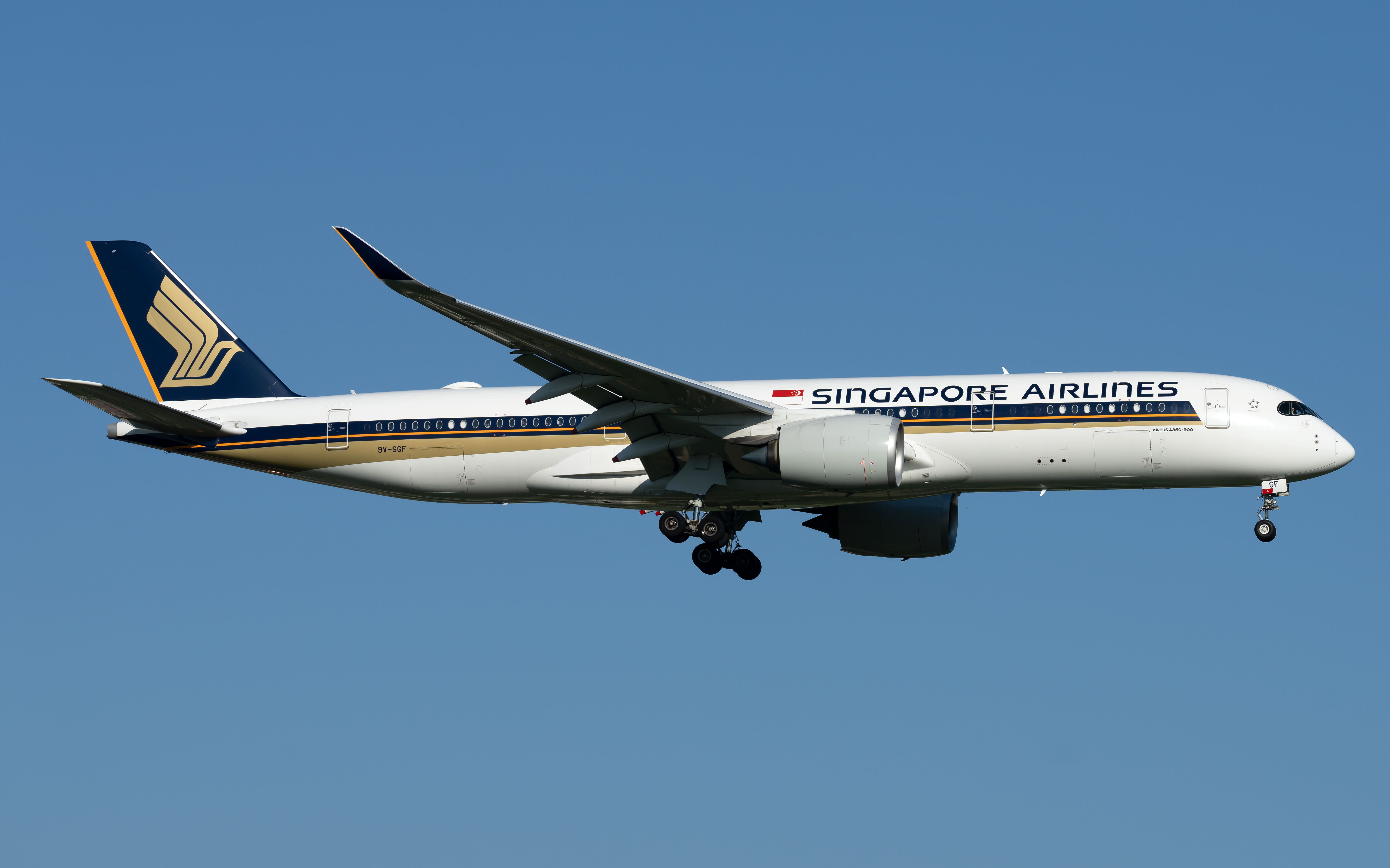 9V-SGF Singapore Airlines Airbus A350-941 (1)