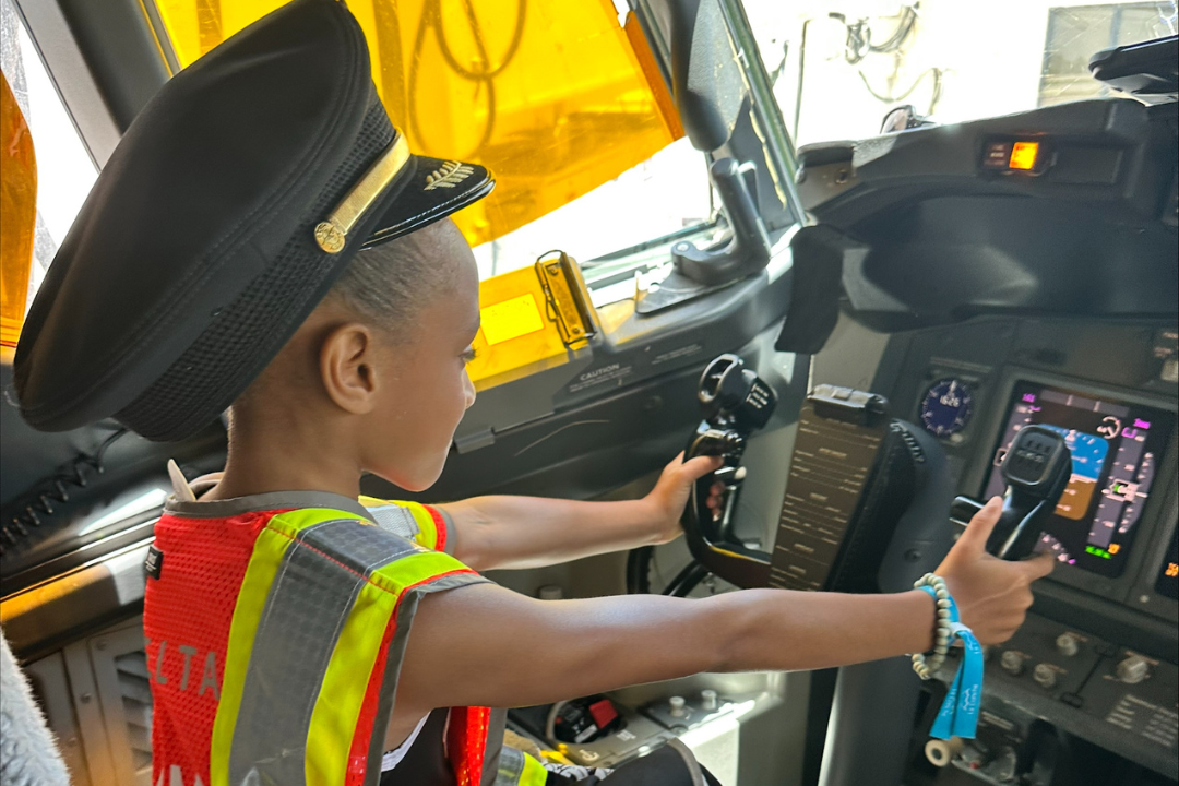 Did You Know Delta Air Lines Lets Young Passengers Help With Turnaround Tasks In San Juan?