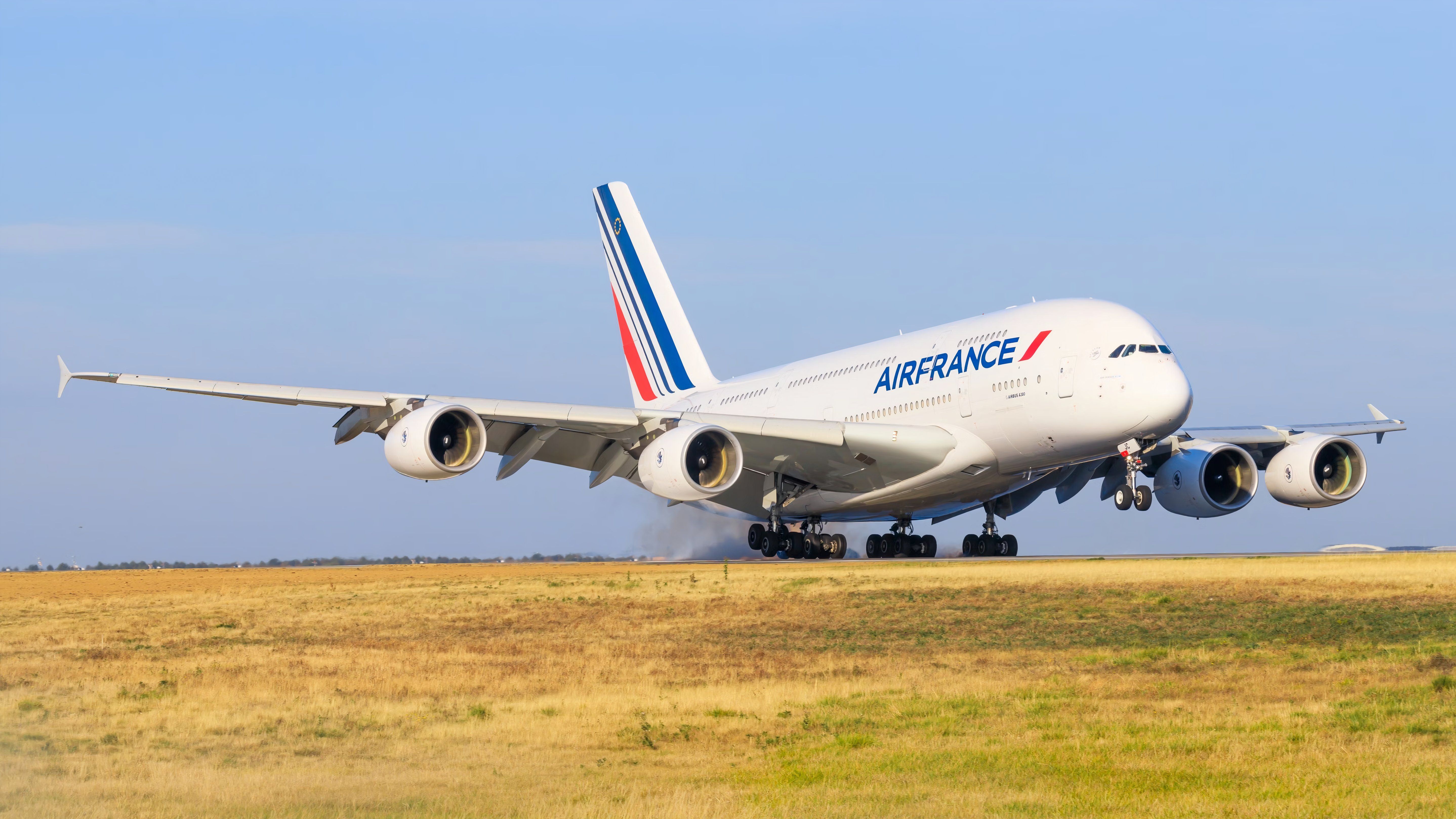 Which airline’s Airbus A380 did you fly with?