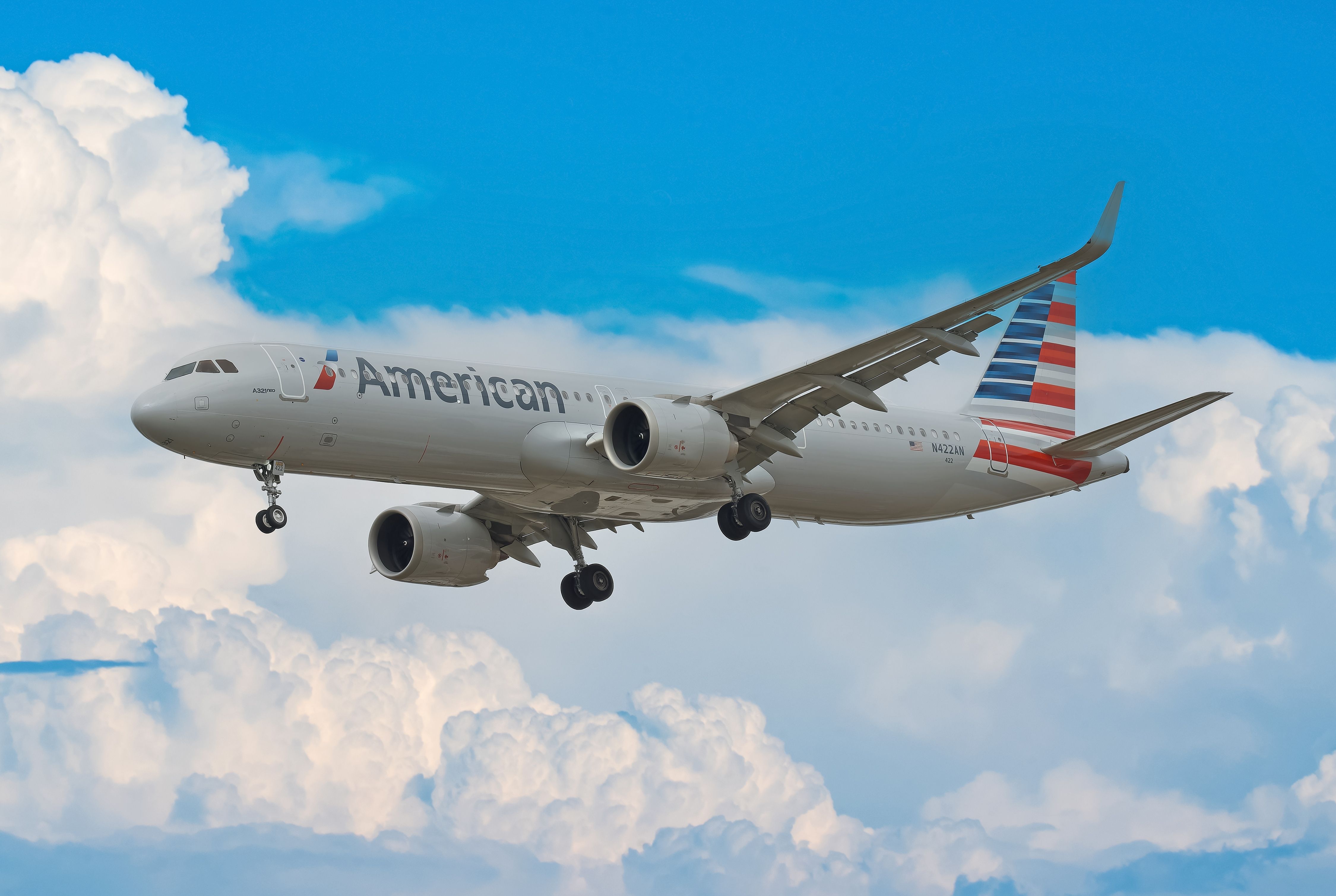 4 American Airlines Flight Attendants Injured After Airbus A321 Hit Turbulence