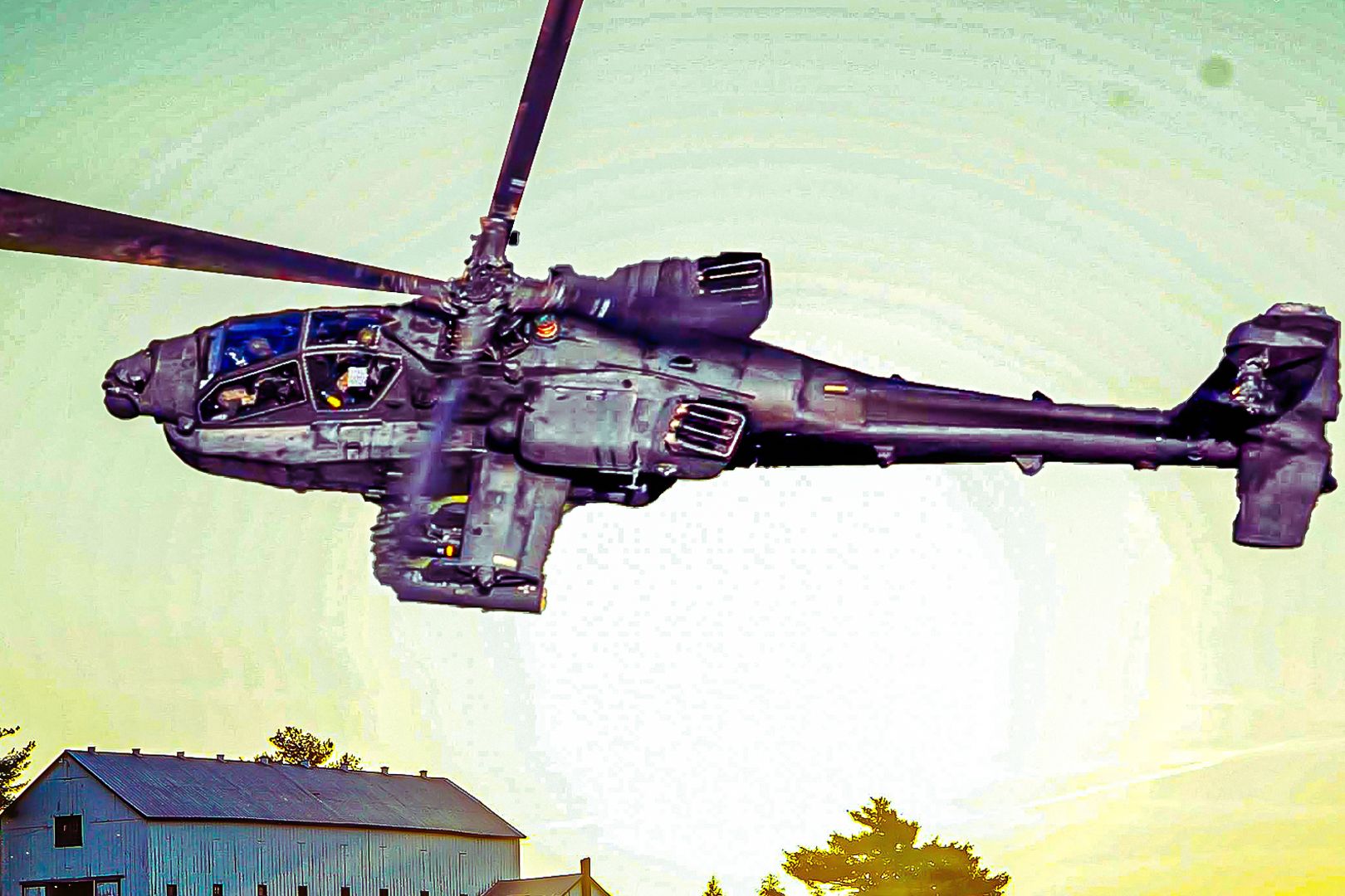 How Does The AH-64 Apache Support Ground Troops In Combat?