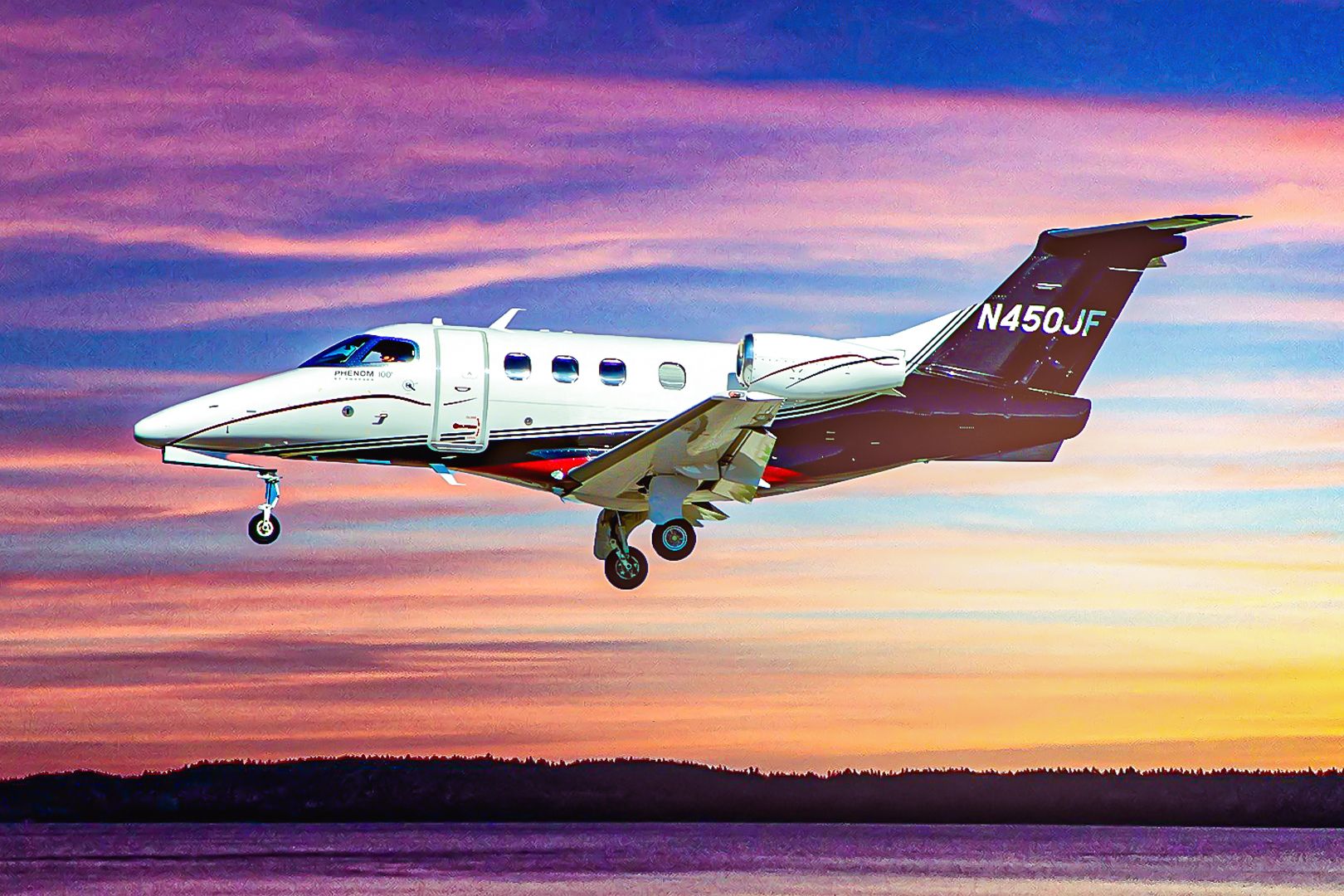 What Is The Top Speed Of An Embraer Phenom 100?