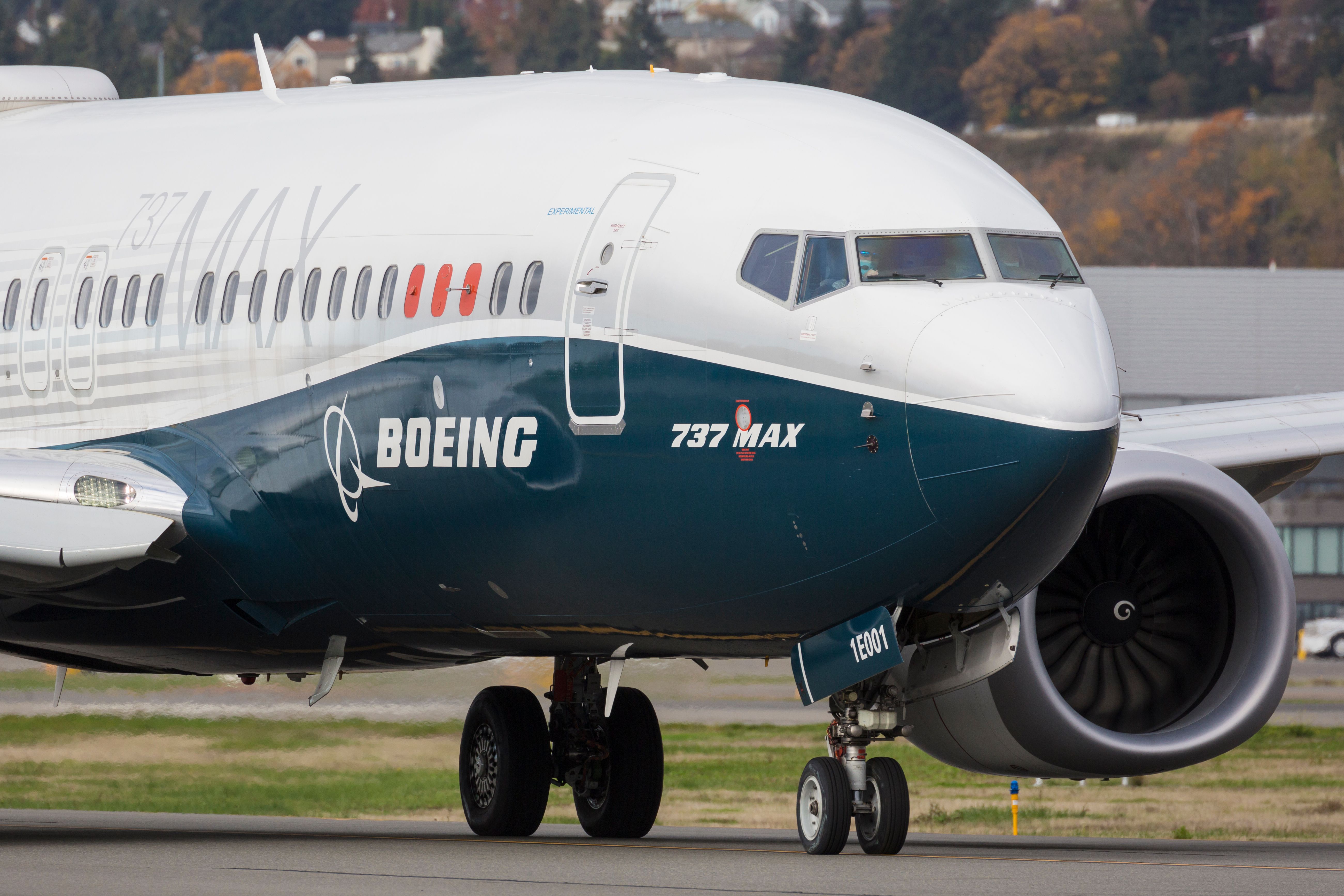 Boeing 737 MAX 7 taxiing at Renton 