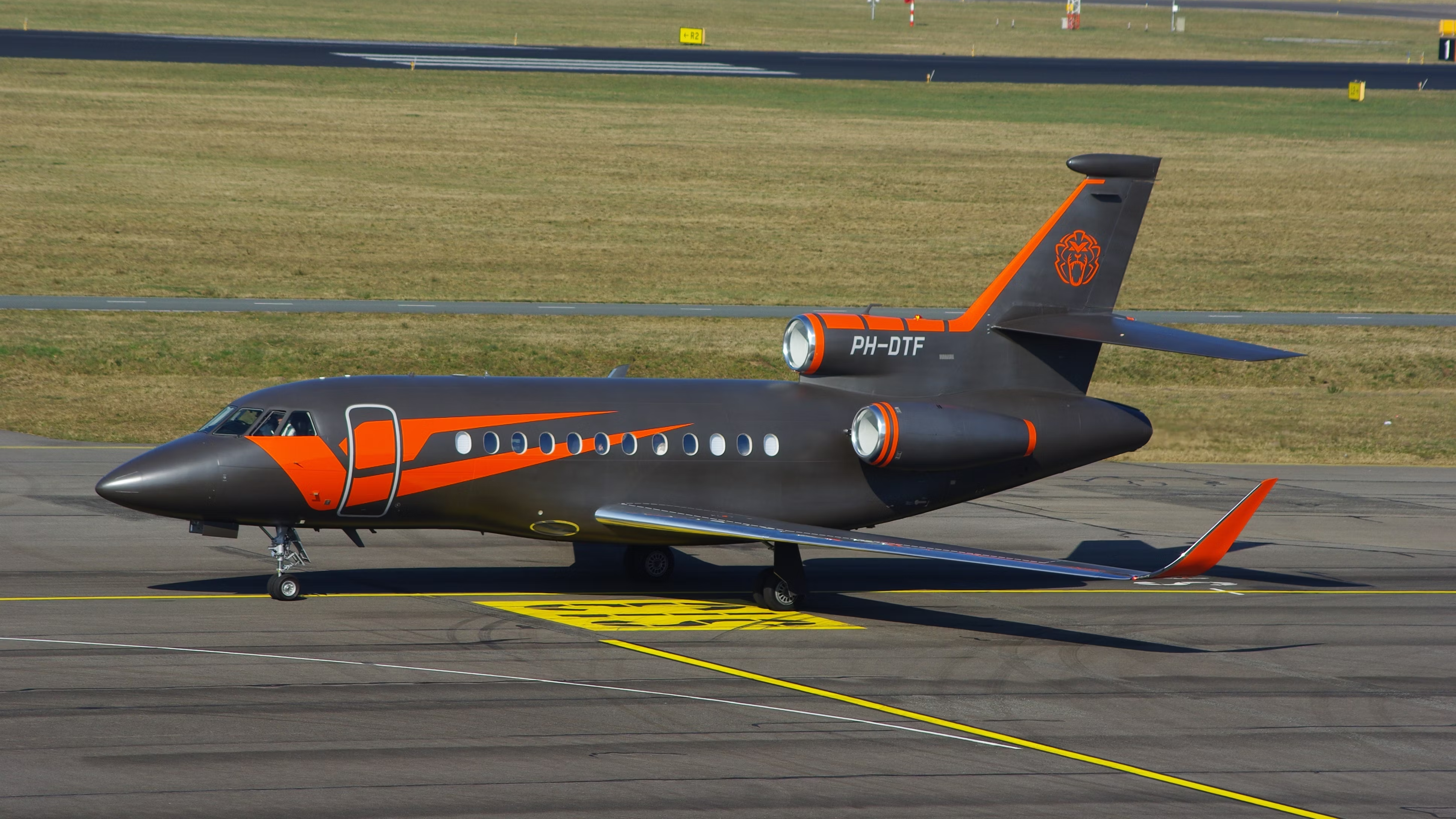 Cool Colors: Five Of The Most Vibrant Private Jet Liveries