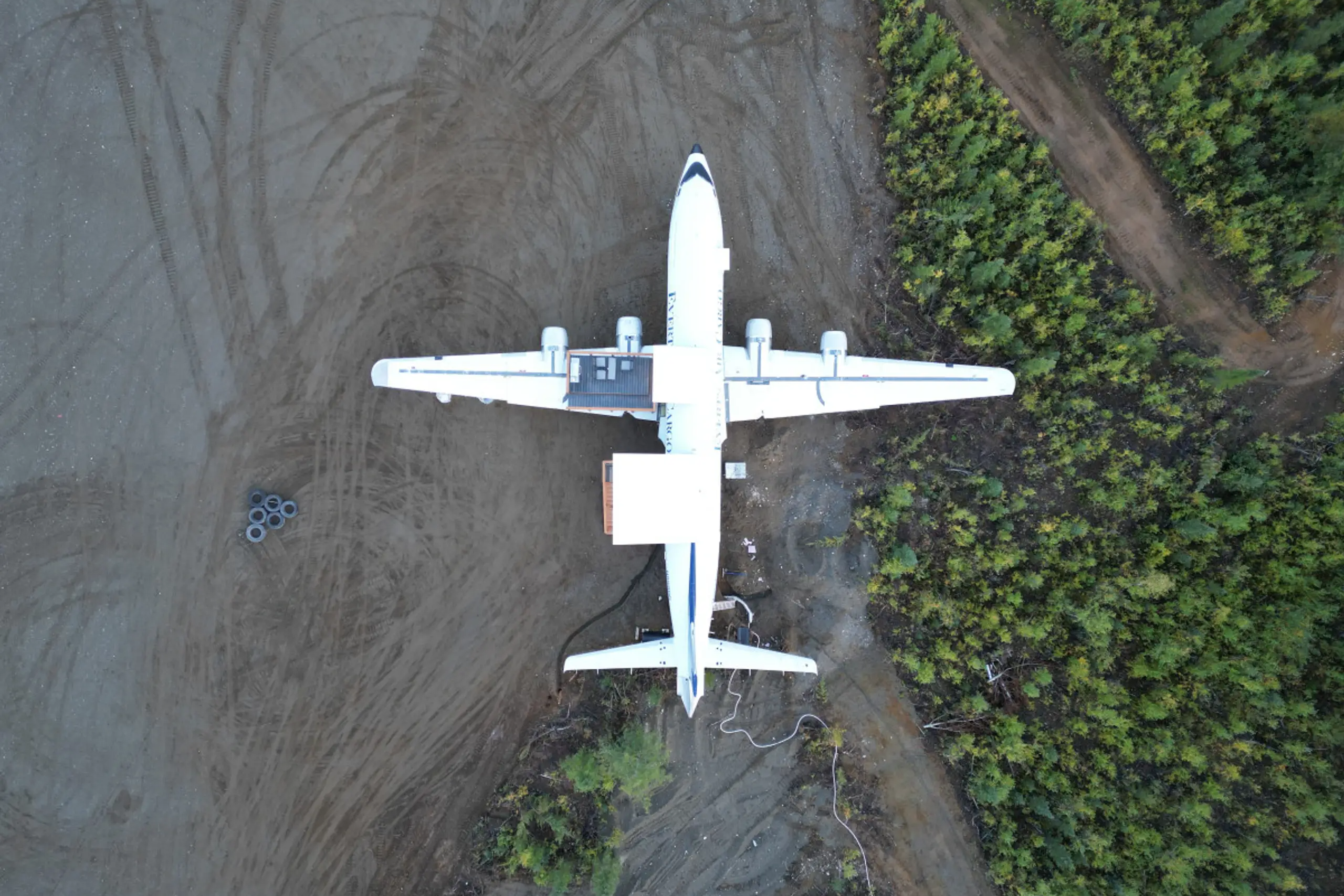 Flight Instructor In Alaska Converts Douglas DC-6 And DC-9 Aircrafts Into Accommodations