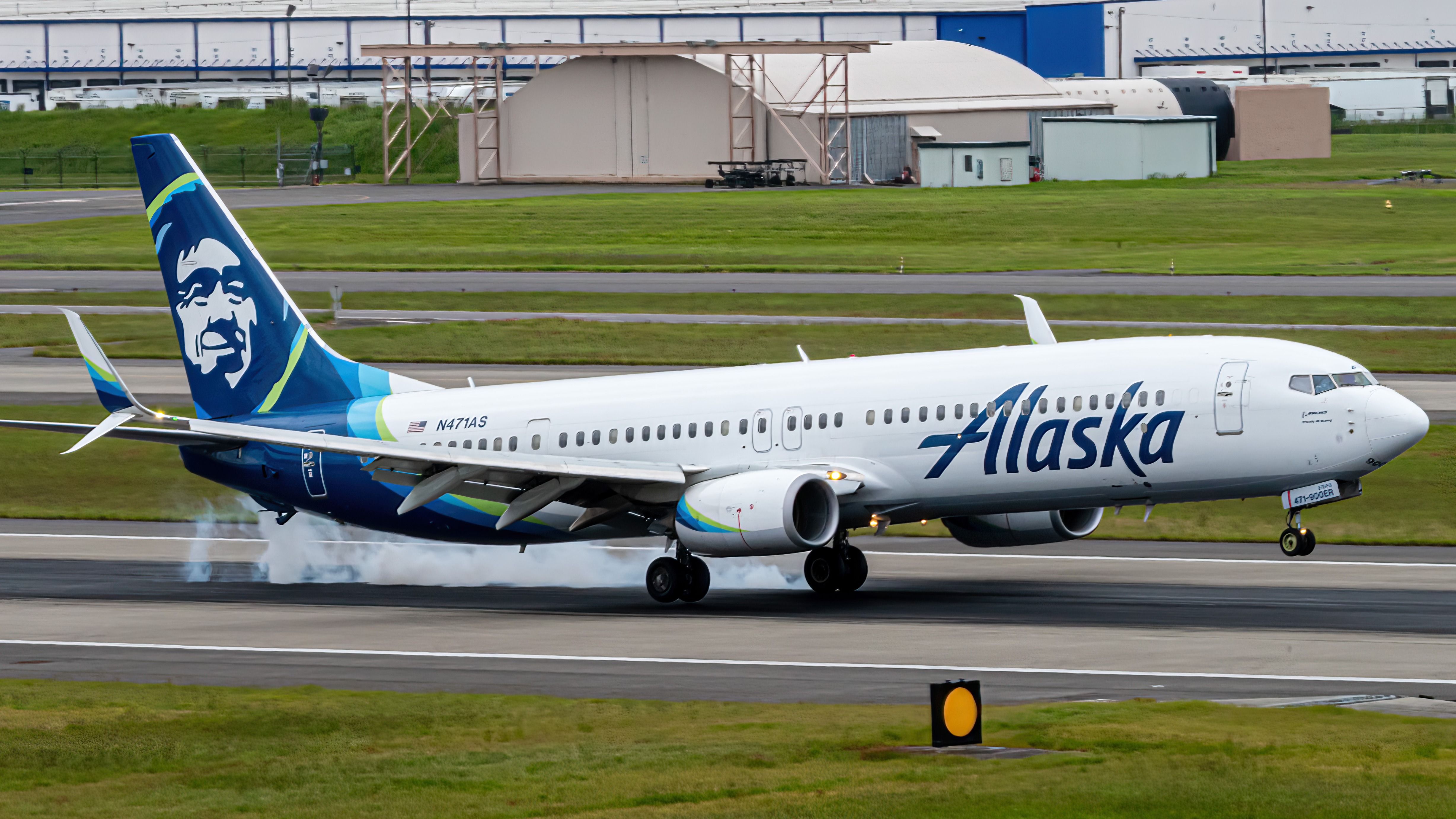 Alaska Airlines flight canceled after pilot claimed Boeing 737-900ER door opened twice