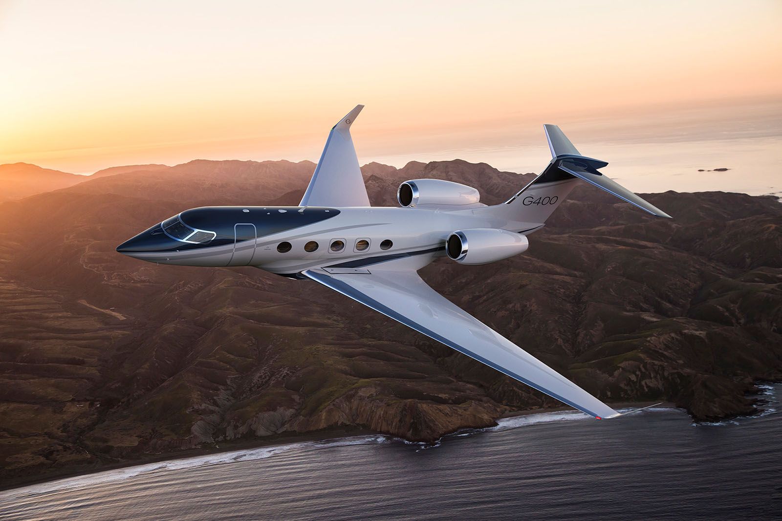 Gulfstream G400 in flight-1