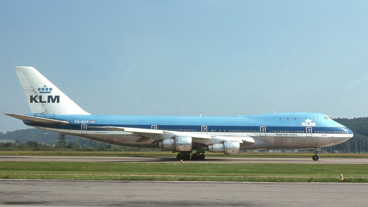 KLM_Boeing_747-200_PH-BUF_(7491686916)